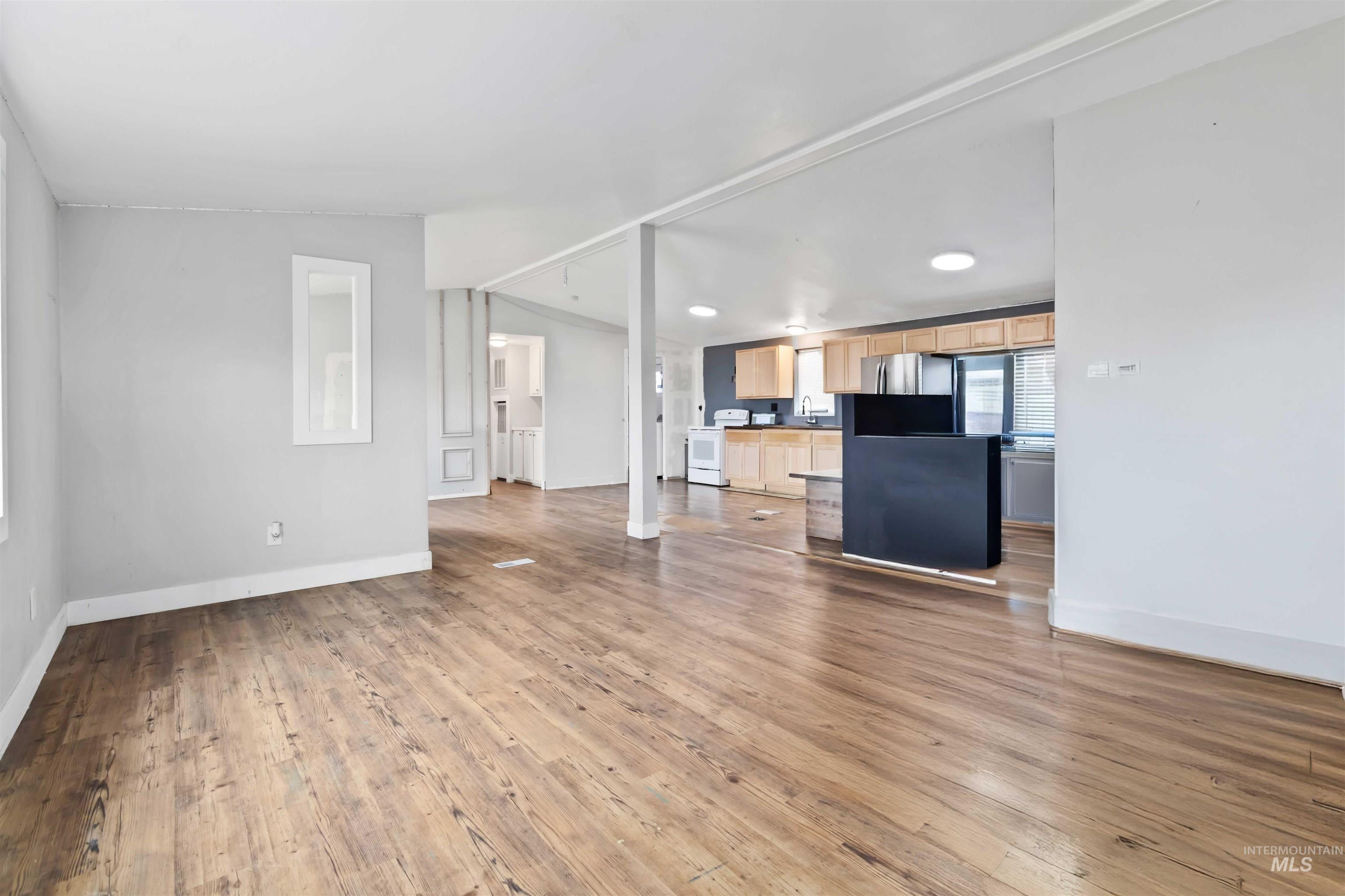 5827 E Little Basin Rd, King Hill, Idaho 83633, 4 Bedrooms, 2 Bathrooms, Residential For Sale, Price $405,000,MLS 98969564