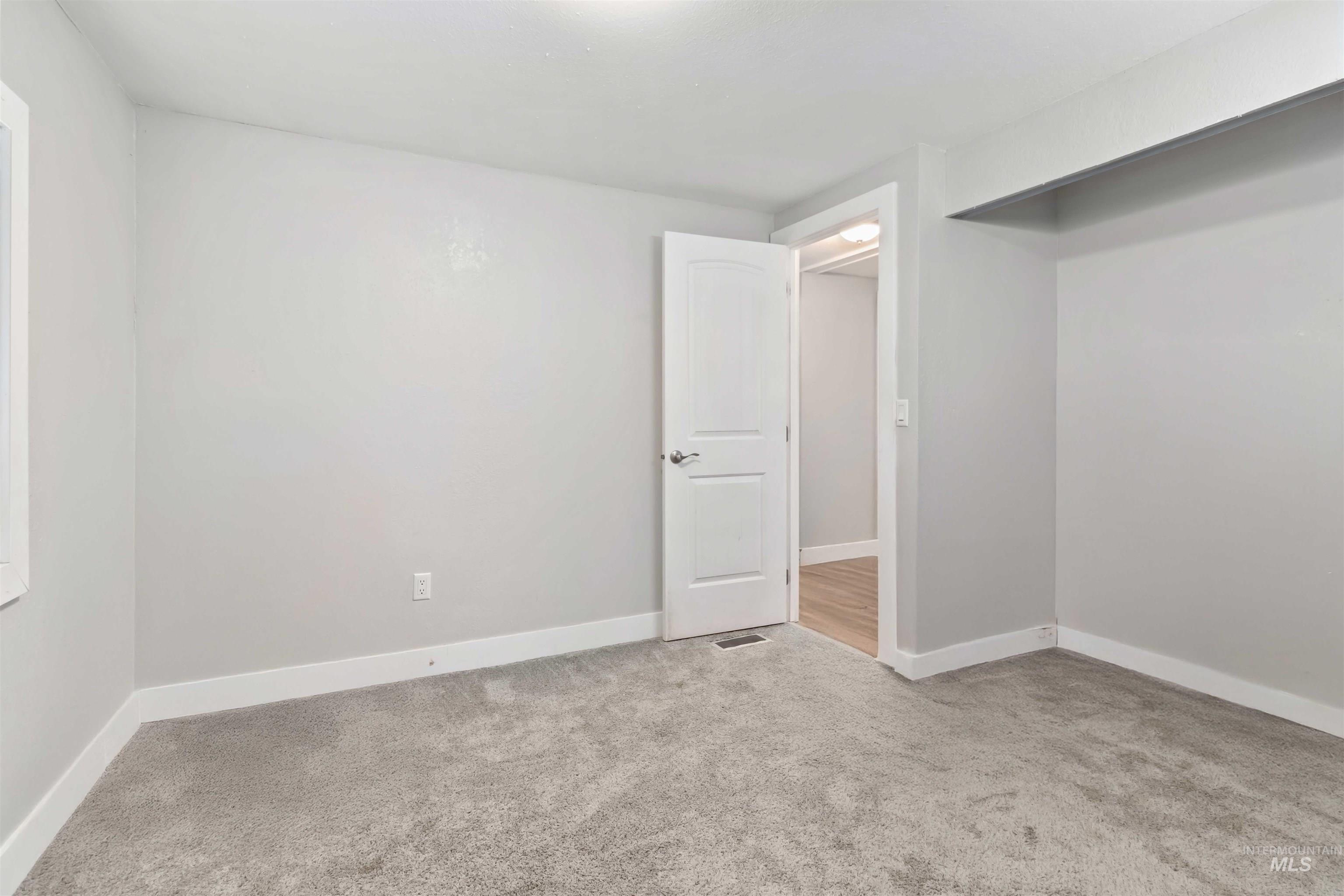 5827 E Little Basin Rd, King Hill, Idaho 83633, 4 Bedrooms, 2 Bathrooms, Residential For Sale, Price $405,000,MLS 98969564