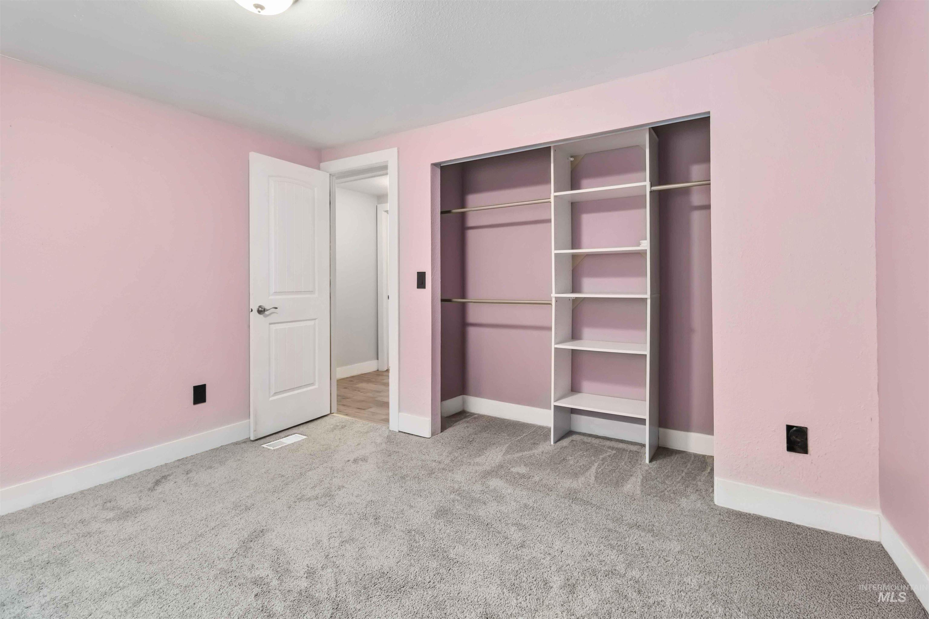 5827 E Little Basin Rd, King Hill, Idaho 83633, 4 Bedrooms, 2 Bathrooms, Residential For Sale, Price $405,000,MLS 98969564