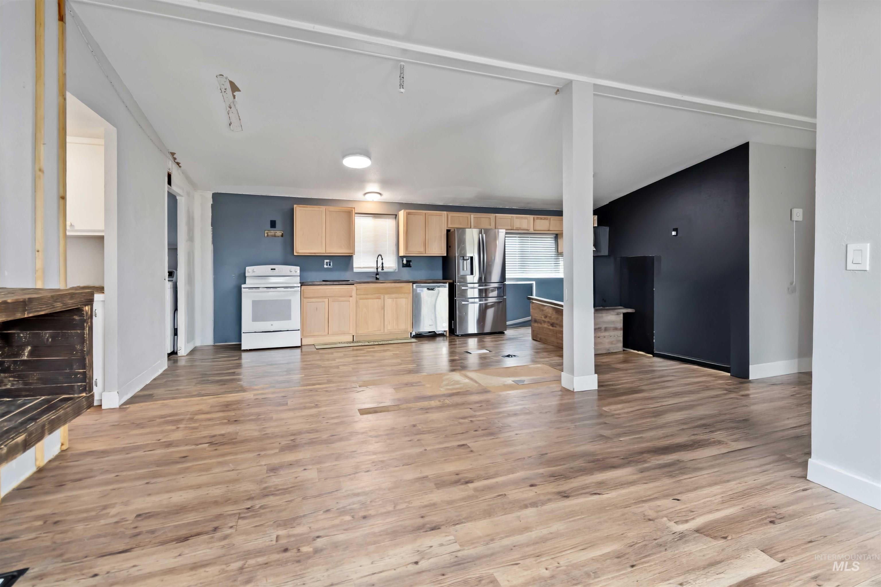 5827 E Little Basin Rd, King Hill, Idaho 83633, 4 Bedrooms, 2 Bathrooms, Residential For Sale, Price $405,000,MLS 98969564