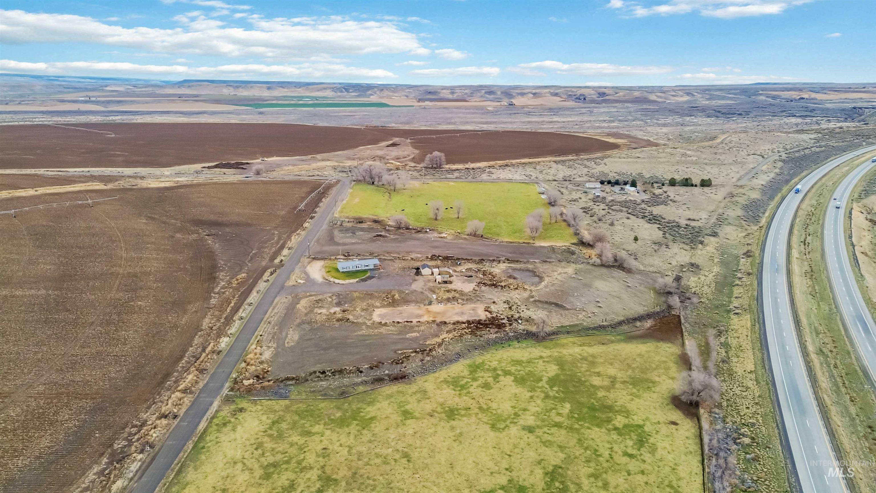 5827 E Little Basin Rd, King Hill, Idaho 83633, 4 Bedrooms, 2 Bathrooms, Residential For Sale, Price $405,000,MLS 98969564