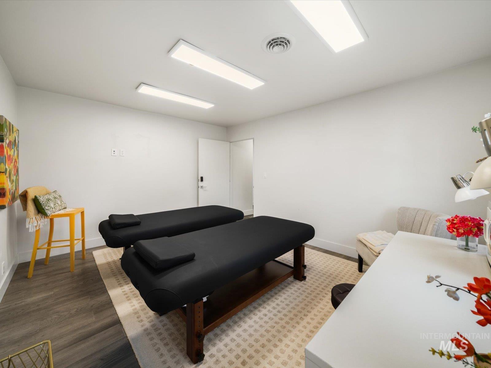 128 S Eagle Rd, Eagle, Idaho 83616, Business/Commercial For Sale, Price $3,800,800,MLS 98969566