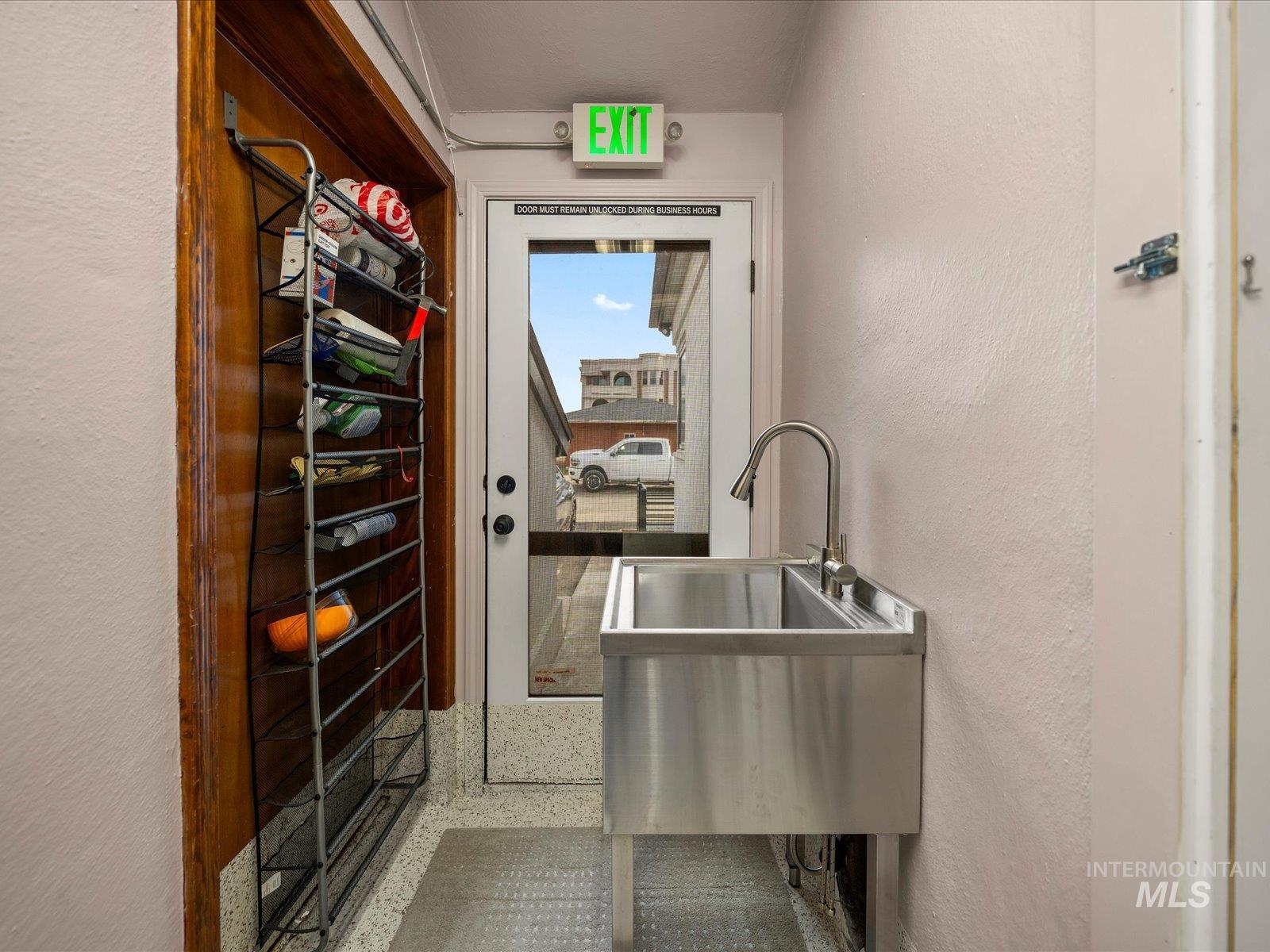 128 S Eagle Rd, Eagle, Idaho 83616, Business/Commercial For Sale, Price $3,800,800,MLS 98969566