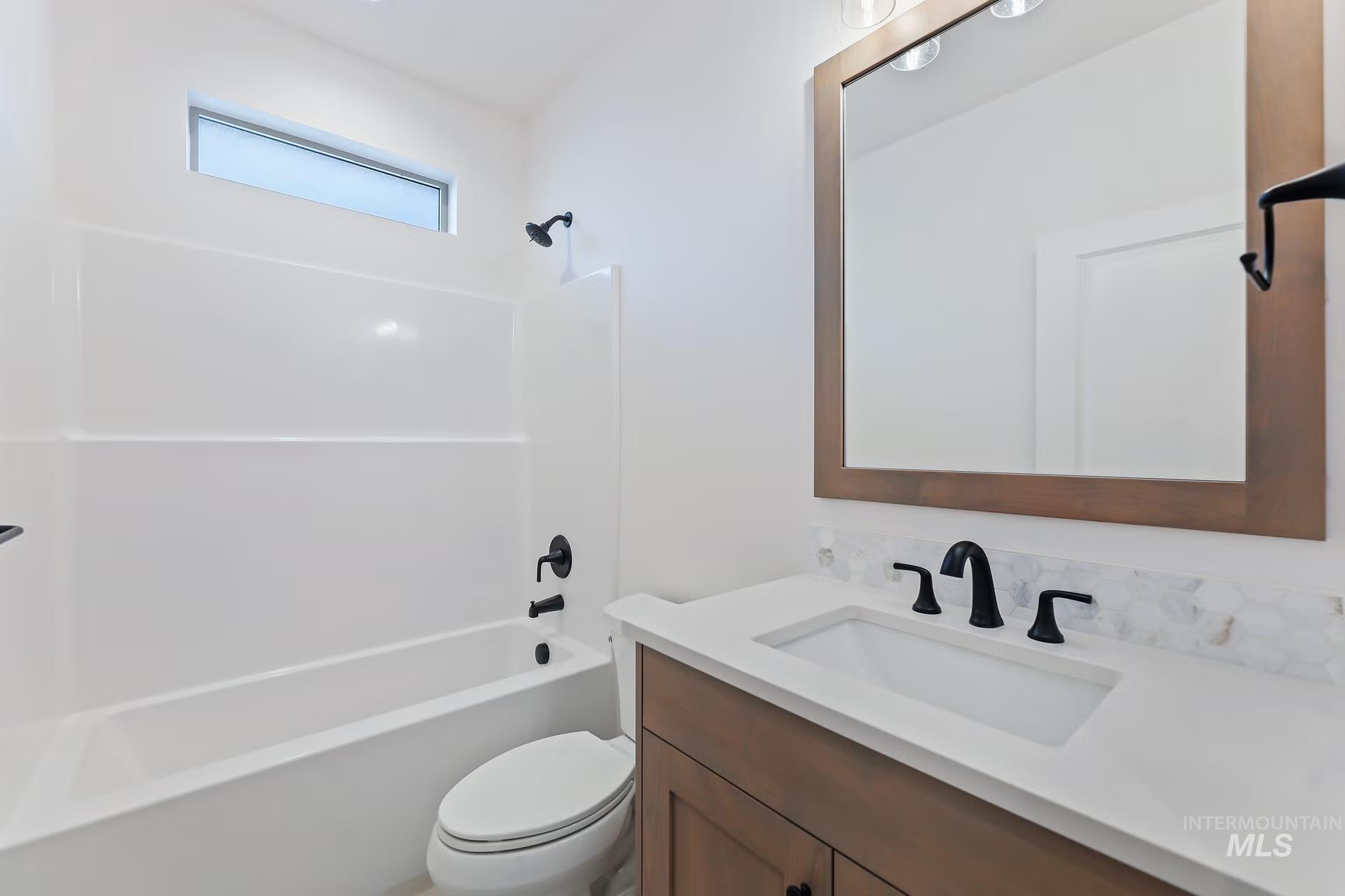 2201 E Blakehurst St, Kuna, Idaho 83634, 3 Bedrooms, 2.5 Bathrooms, Residential For Sale, Price $769,880, 98969567