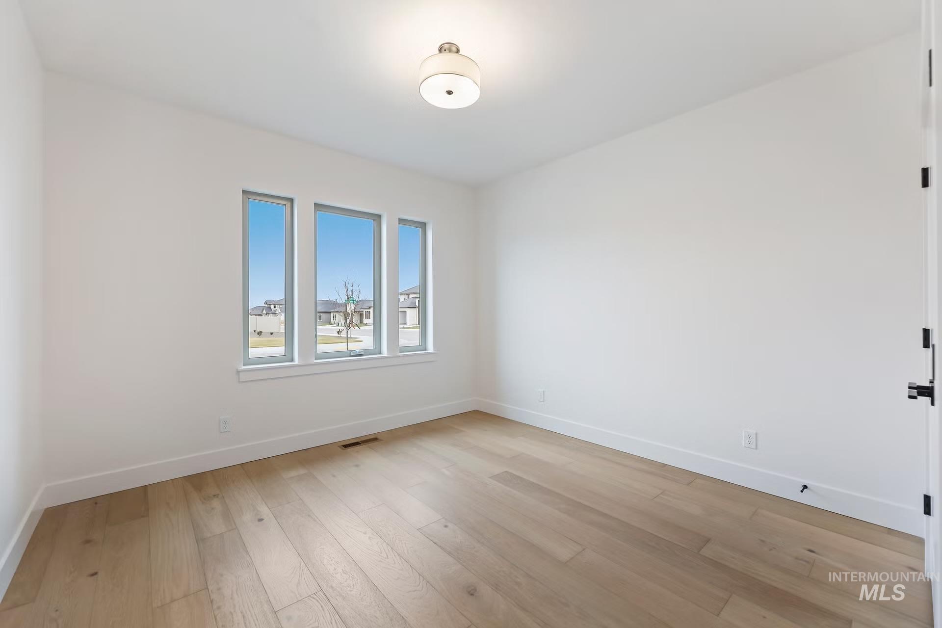 2201 E Blakehurst St, Kuna, Idaho 83634, 3 Bedrooms, 2.5 Bathrooms, Residential For Sale, Price $769,880, 98969567