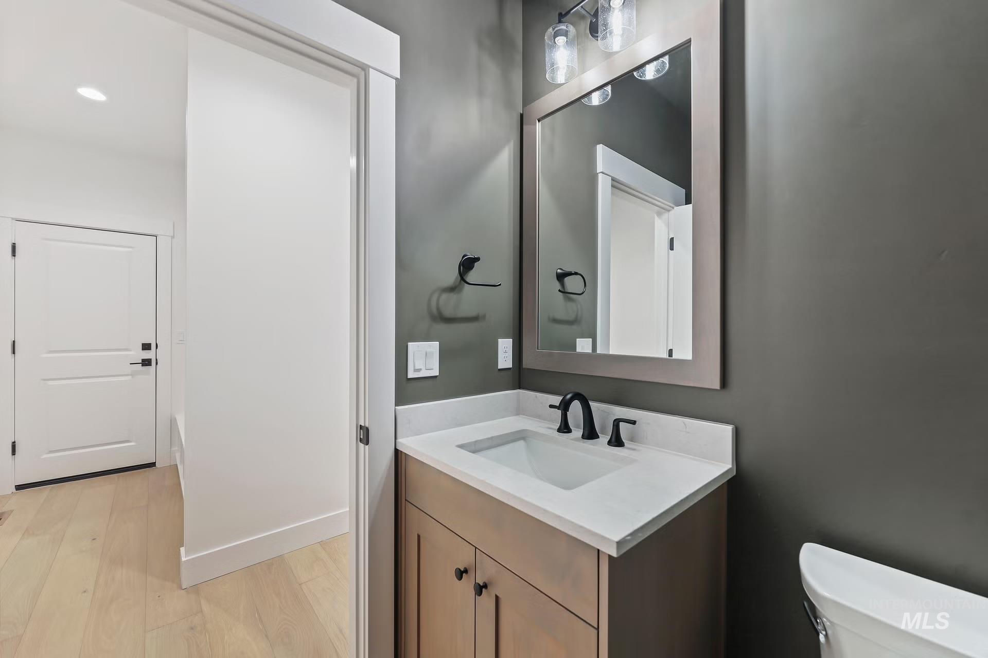 2201 E Blakehurst St, Kuna, Idaho 83634, 3 Bedrooms, 2.5 Bathrooms, Residential For Sale, Price $769,880, 98969567