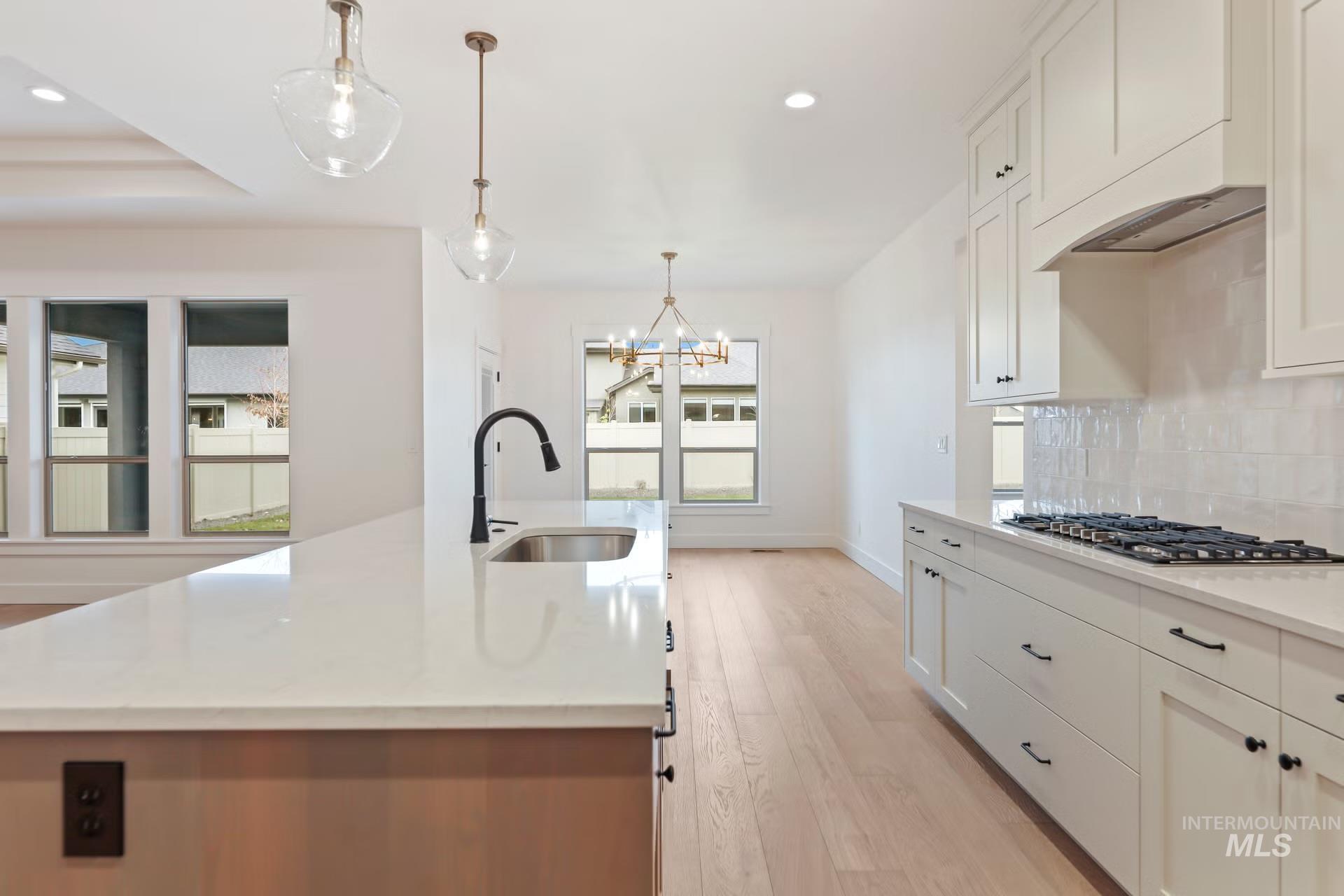 2201 E Blakehurst St, Kuna, Idaho 83634, 3 Bedrooms, 2.5 Bathrooms, Residential For Sale, Price $769,880, 98969567