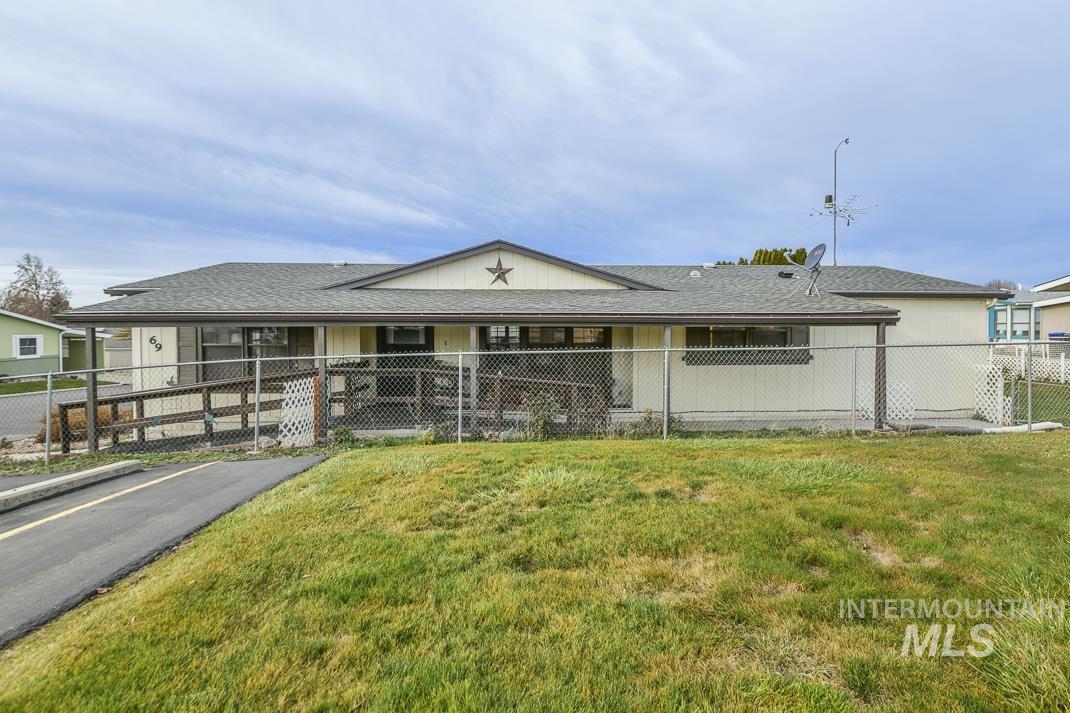 1907 W Flamingo W Flamingo #69, Nampa, Idaho 83651, 3 Bedrooms, 2 Bathrooms, Residential For Sale, Price $175,000, 98969571