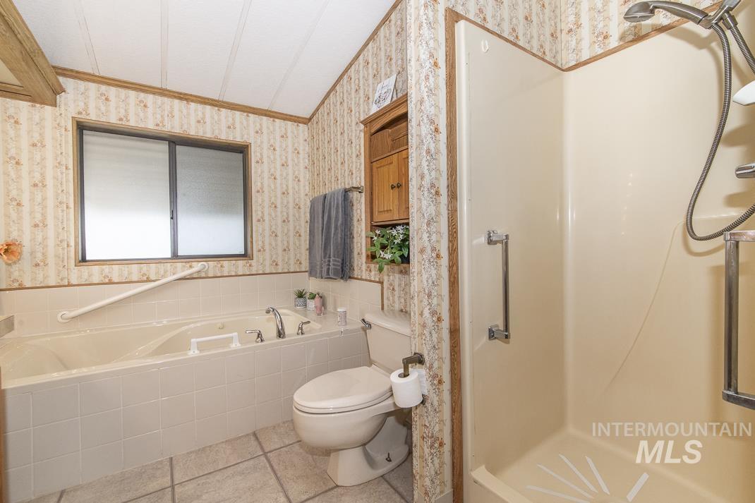 1907 W Flamingo W Flamingo #69, Nampa, Idaho 83651, 3 Bedrooms, 2 Bathrooms, Residential For Sale, Price $175,000, 98969571