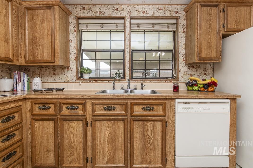 1907 W Flamingo W Flamingo #69, Nampa, Idaho 83651, 3 Bedrooms, 2 Bathrooms, Residential For Sale, Price $175,000, 98969571