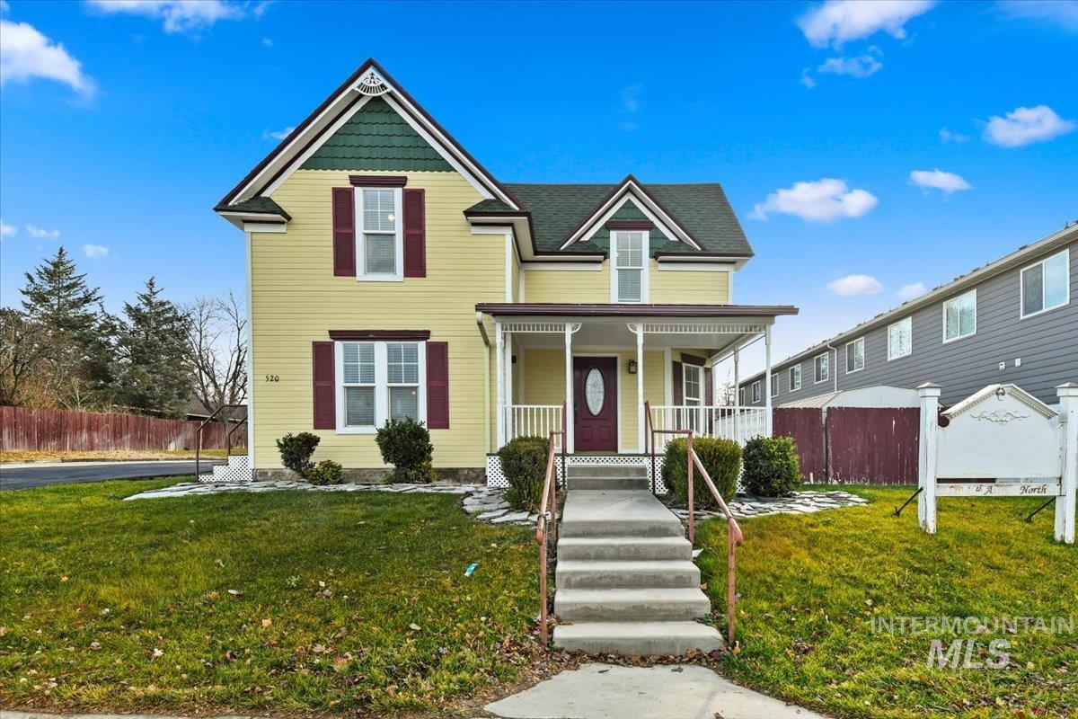 520 N 16th Ave, Nampa, Idaho 83687, 3 Bedrooms, 3 Bathrooms, Residential For Sale, Price $487,000,MLS 98969582