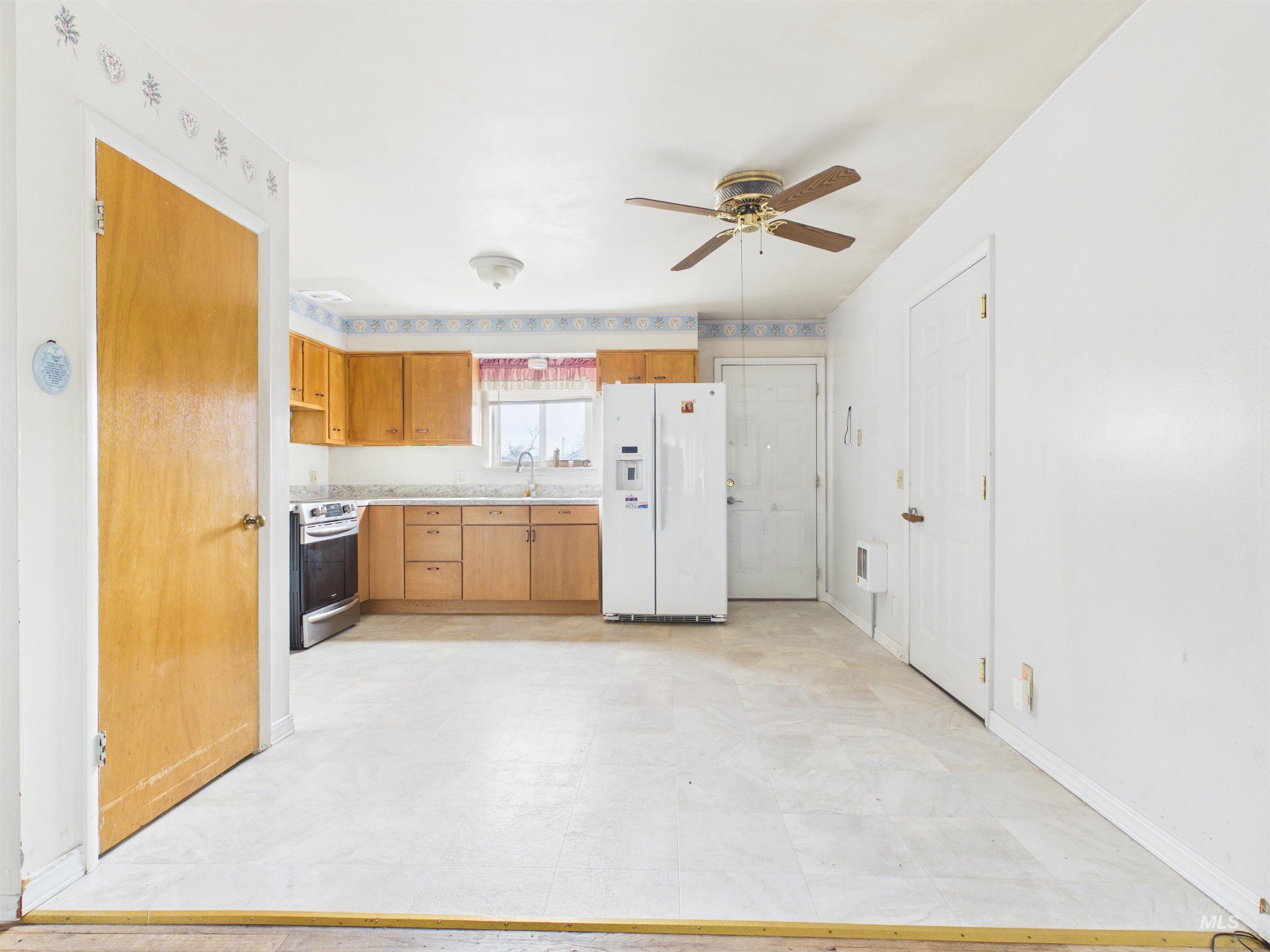 530 Birch Dr, Heyburn, Idaho 83336, 3 Bedrooms, 1 Bathroom, Residential For Sale, Price $242,000, 98969594