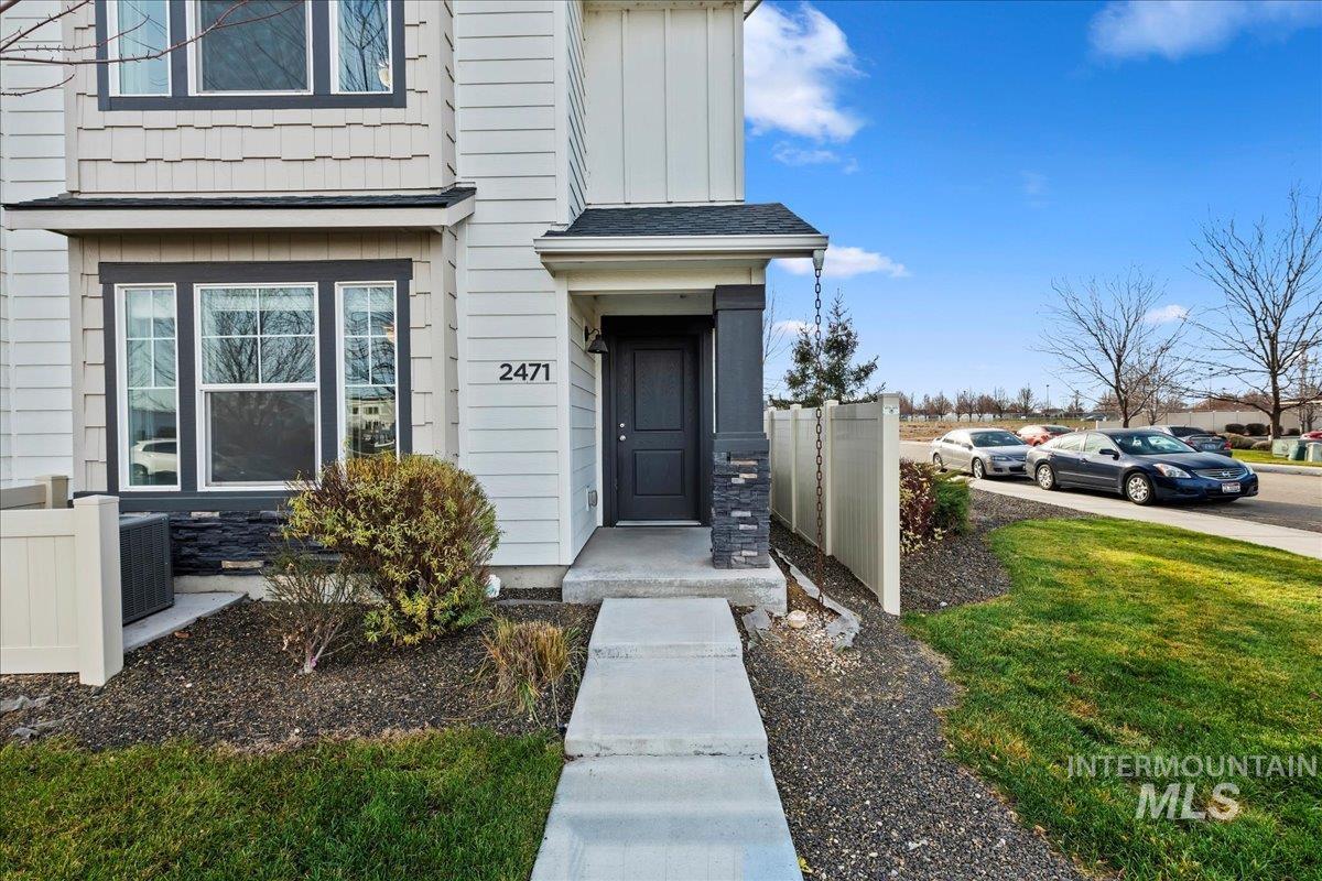 Entrance to property