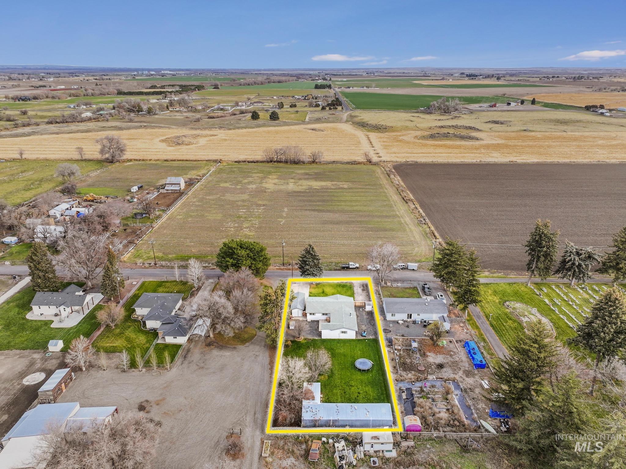 1859 Elmwood Road, Gooding, Idaho 83330, 3 Bedrooms, 2.5 Bathrooms, Residential For Sale, Price $349,000, 98969603