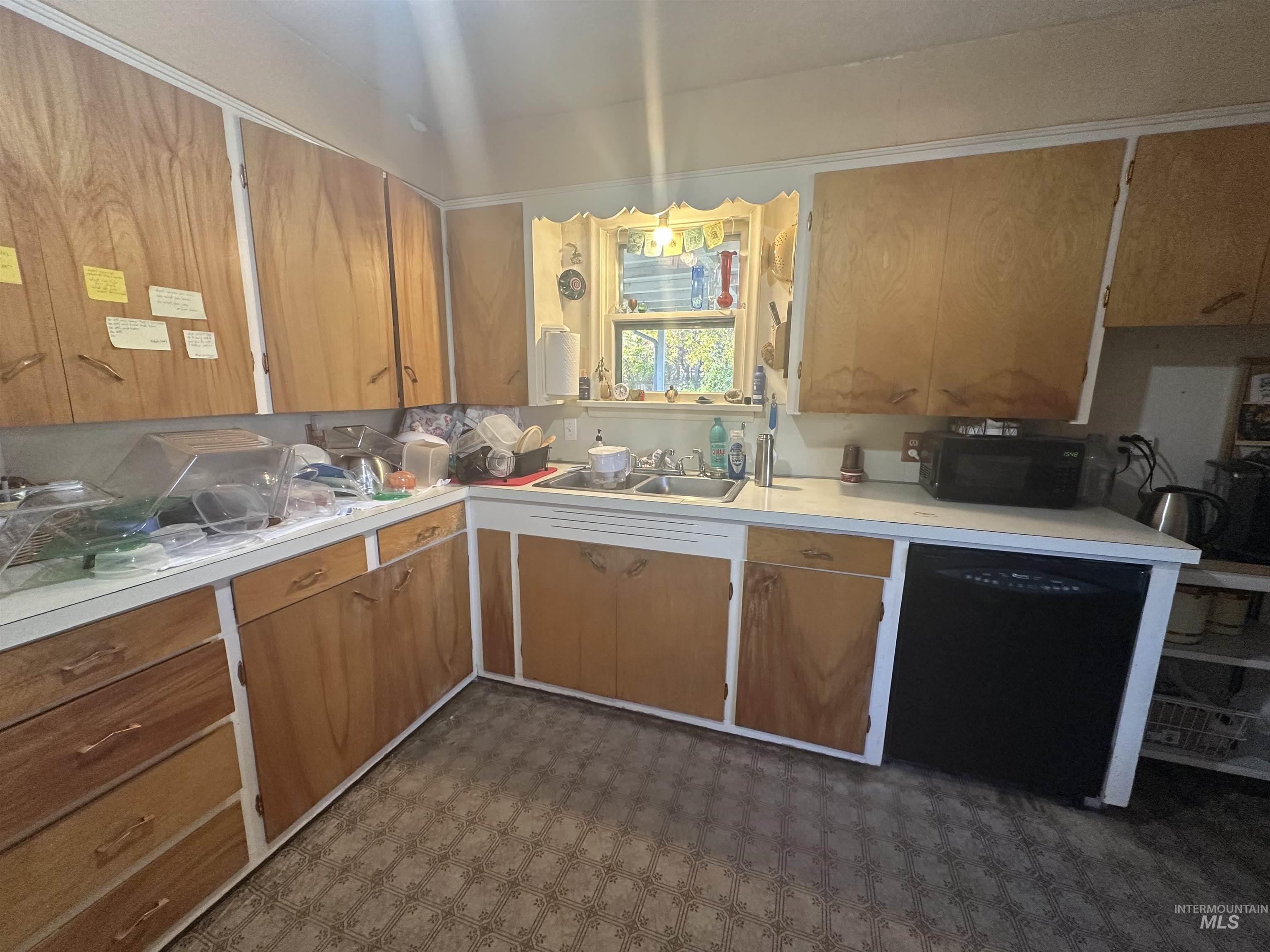 435 S 10th E, Mountain Home, Idaho 83647, 3 Bedrooms, 1.5 Bathrooms, Residential For Sale, Price $256,000, 98969604