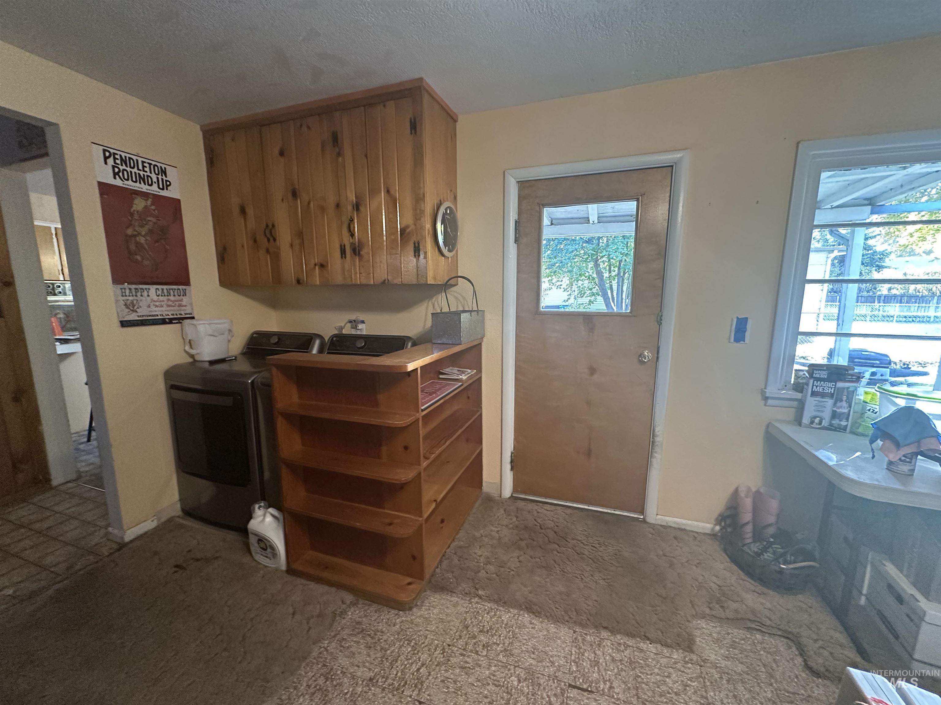 435 S 10th E, Mountain Home, Idaho 83647, 3 Bedrooms, 1.5 Bathrooms, Residential For Sale, Price $256,000, 98969604