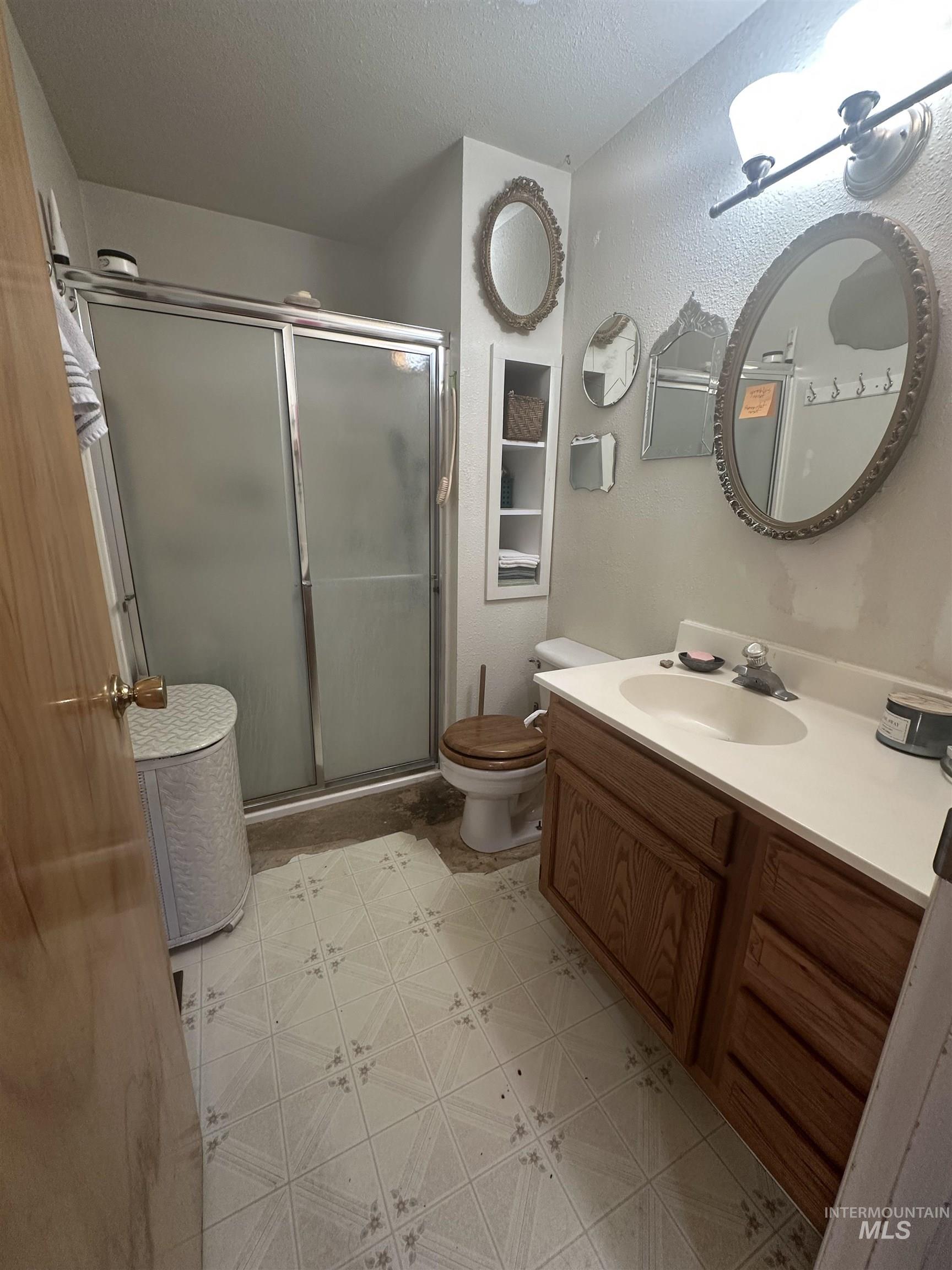 435 S 10th E, Mountain Home, Idaho 83647, 3 Bedrooms, 1.5 Bathrooms, Residential For Sale, Price $256,000, 98969604