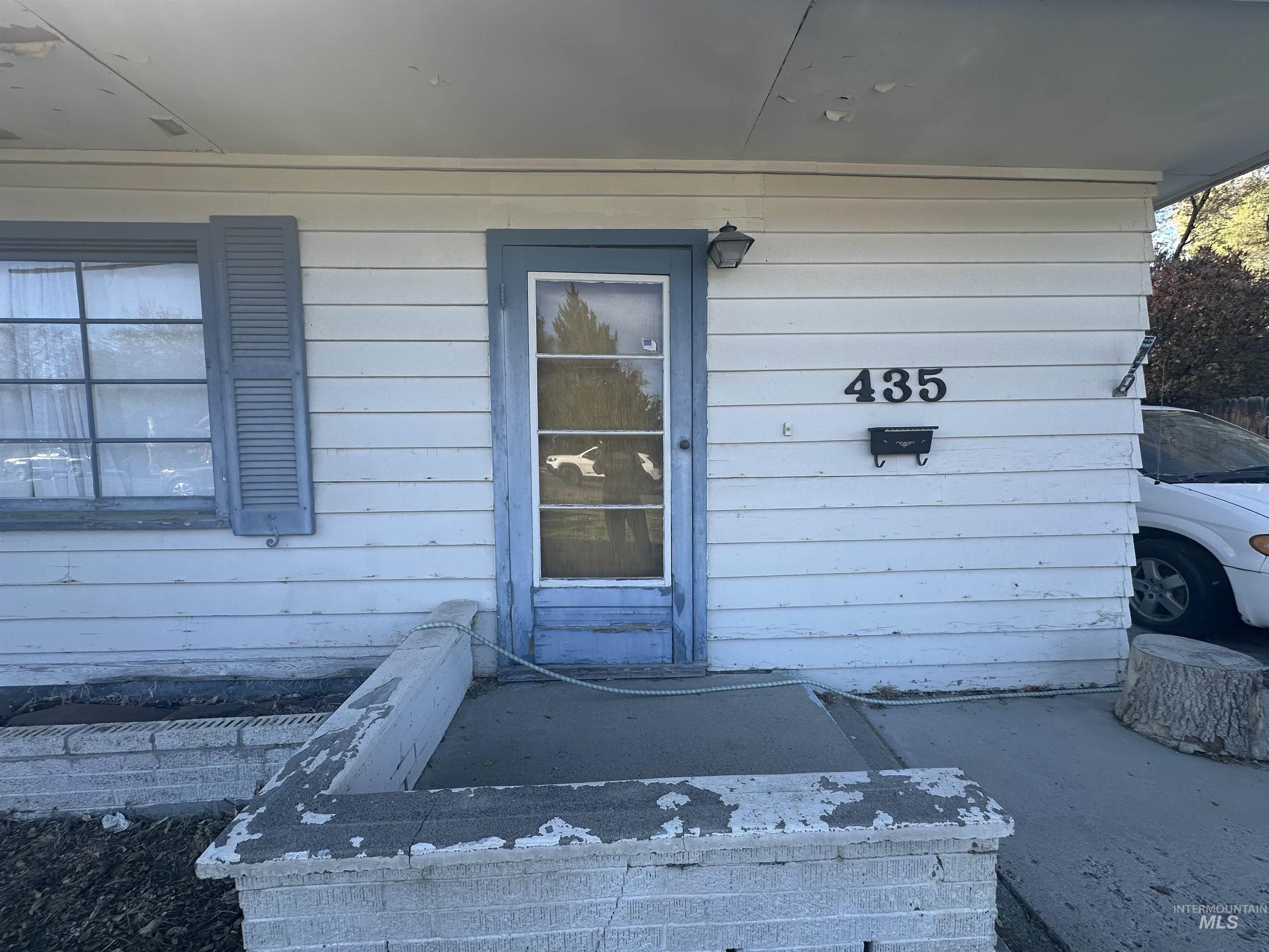 435 S 10th E, Mountain Home, Idaho 83647, 3 Bedrooms, 1.5 Bathrooms, Residential For Sale, Price $256,000, 98969604