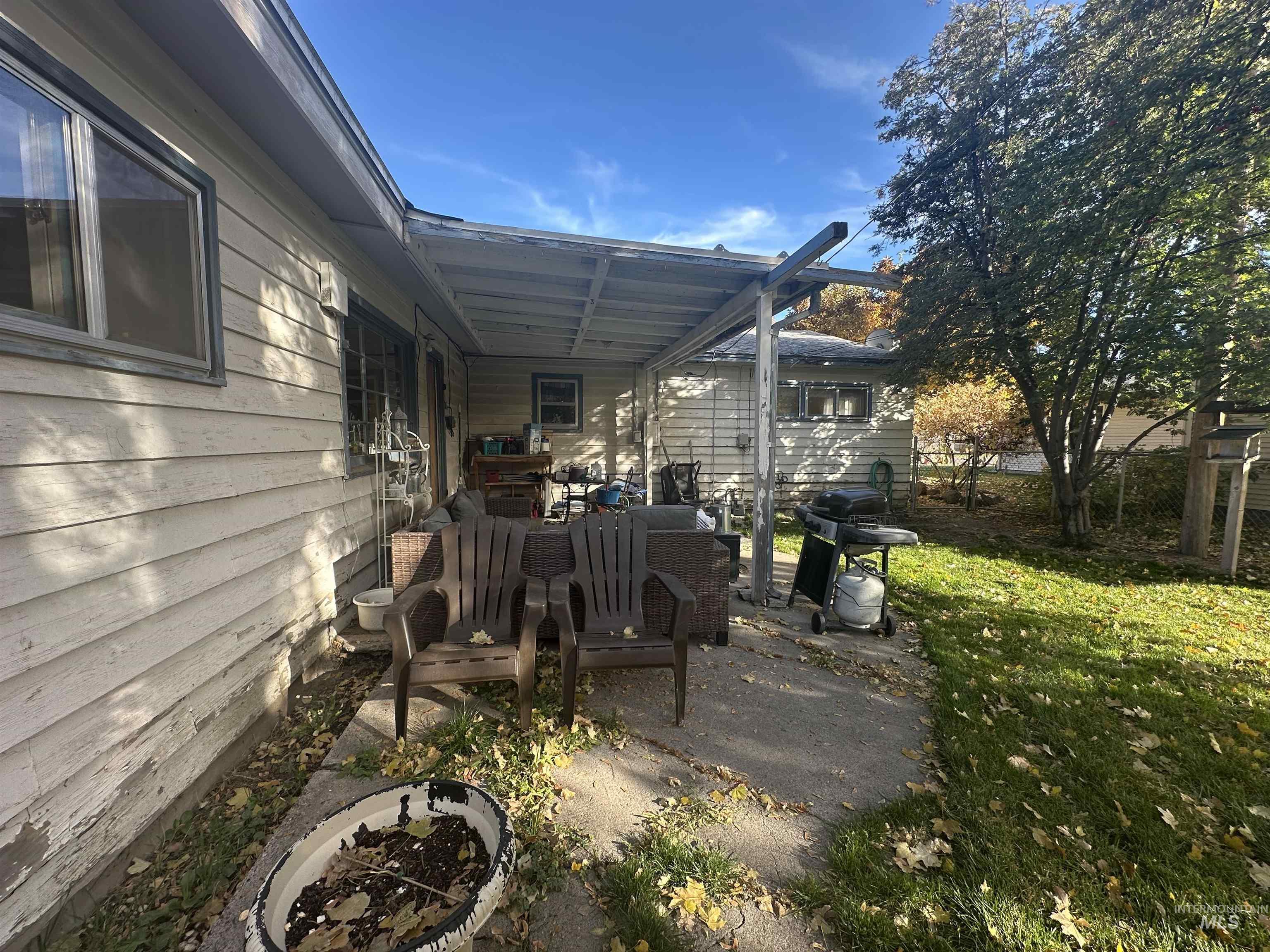 435 S 10th E, Mountain Home, Idaho 83647, 3 Bedrooms, 1.5 Bathrooms, Residential For Sale, Price $256,000, 98969604