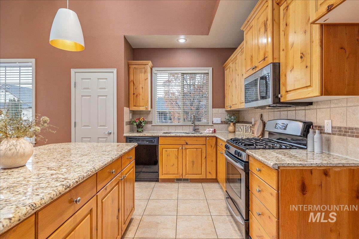 1300 W Barrymore Dr, Meridian, Idaho 83646-3925, 3 Bedrooms, 2 Bathrooms, Residential For Sale, Price $585,000, 98969608