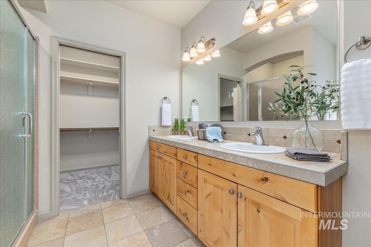 1300 W Barrymore Dr, Meridian, Idaho 83646-3925, 3 Bedrooms, 2 Bathrooms, Residential For Sale, Price $585,000, 98969608