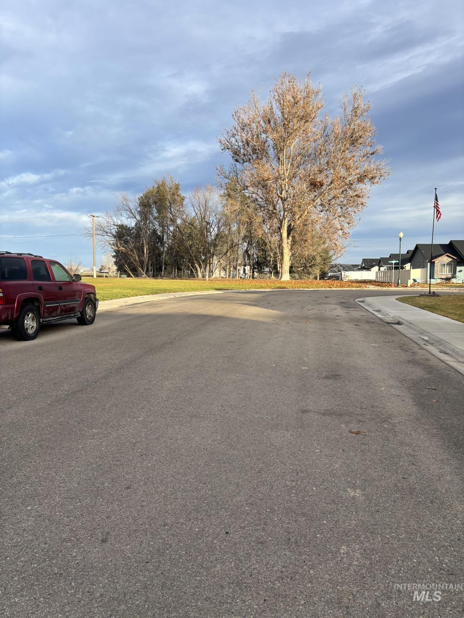 1506 Cottonwood Dr, Fruitland, Idaho 83619, 4 Bedrooms, 2 Bathrooms, Residential For Sale, Price $459,900,MLS 98969609