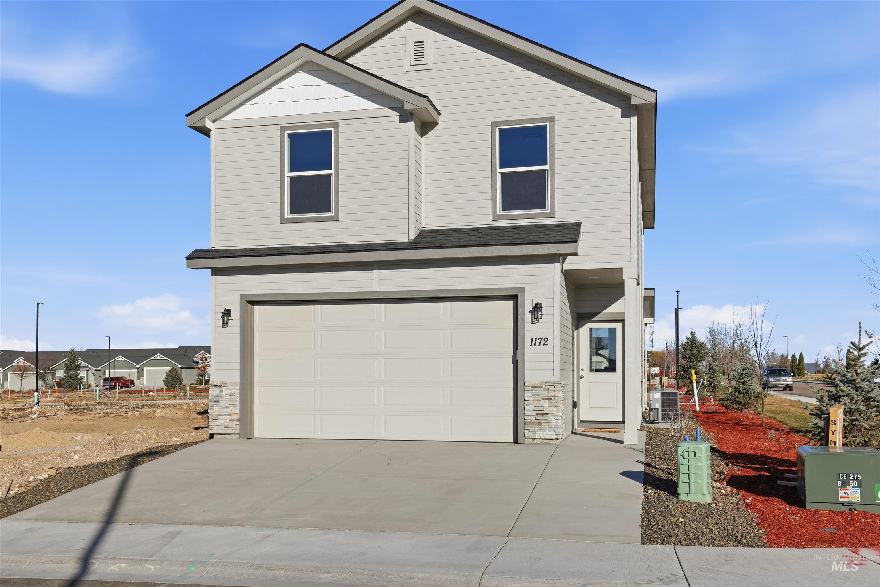 1172 E Cottage St, Kuna, Idaho 83634, 3 Bedrooms, 2.5 Bathrooms, Residential For Sale, Price $375,000,MLS 98969610