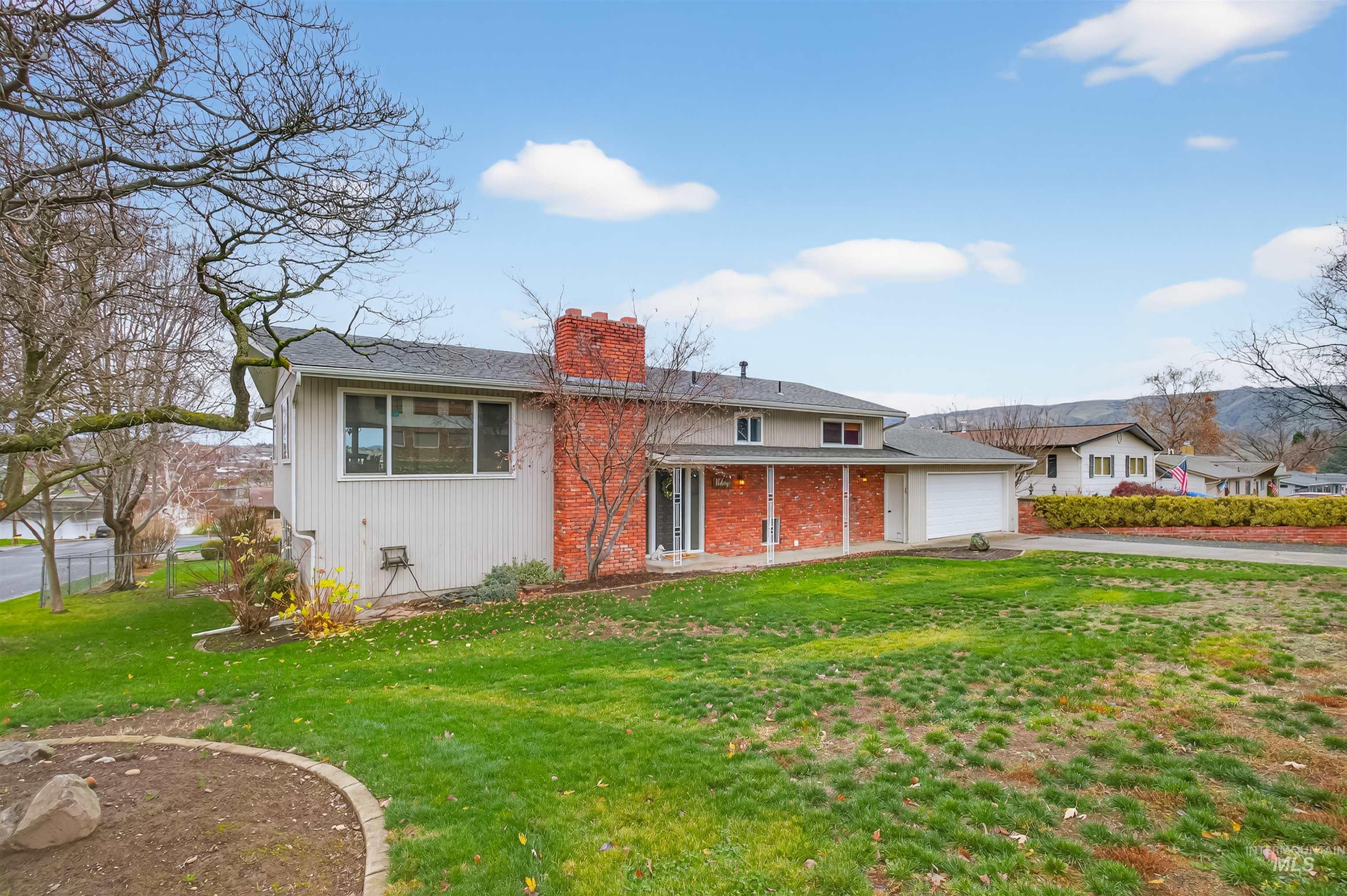 2244 2nd Street, Lewiston, Idaho 83501, 4 Bedrooms, 2 Bathrooms, Residential For Sale, Price $487,500,MLS 98969611