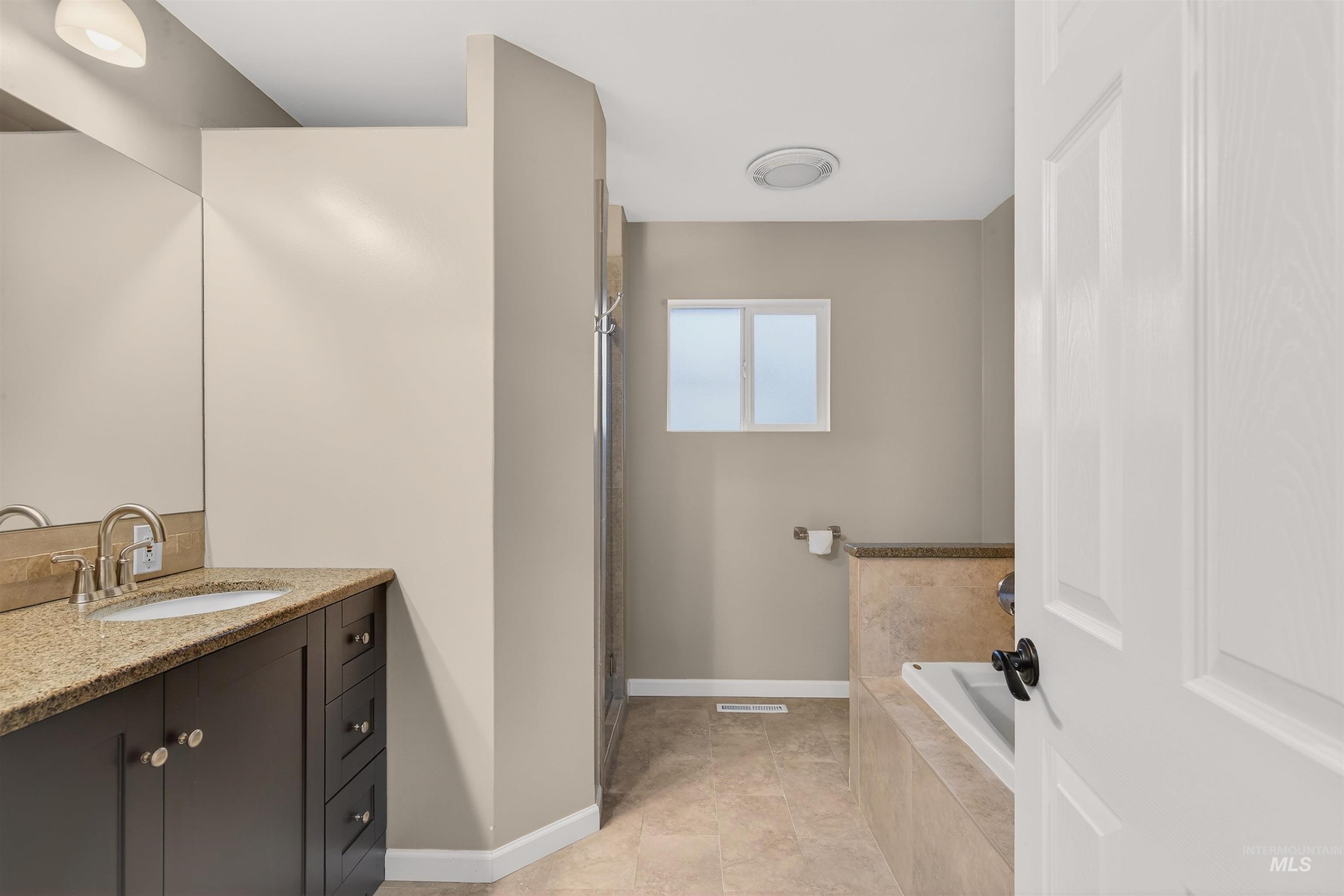 2244 2nd Street, Lewiston, Idaho 83501, 4 Bedrooms, 2 Bathrooms, Residential For Sale, Price $487,500,MLS 98969611