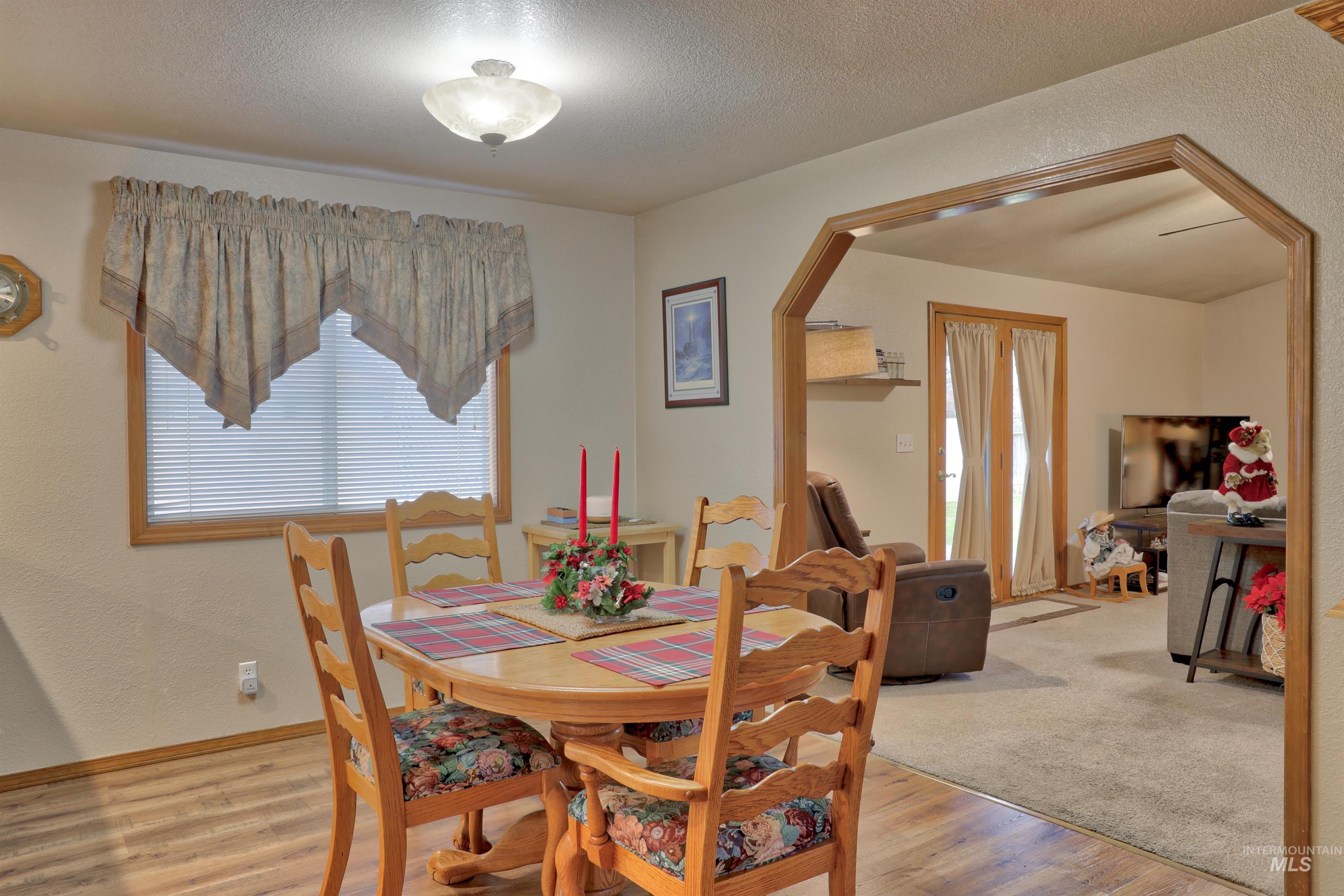 2051 N Applewood Place, Meridian, Idaho 83642-5736, 3 Bedrooms, 2 Bathrooms, Residential For Sale, Price $500,000,MLS 98969615