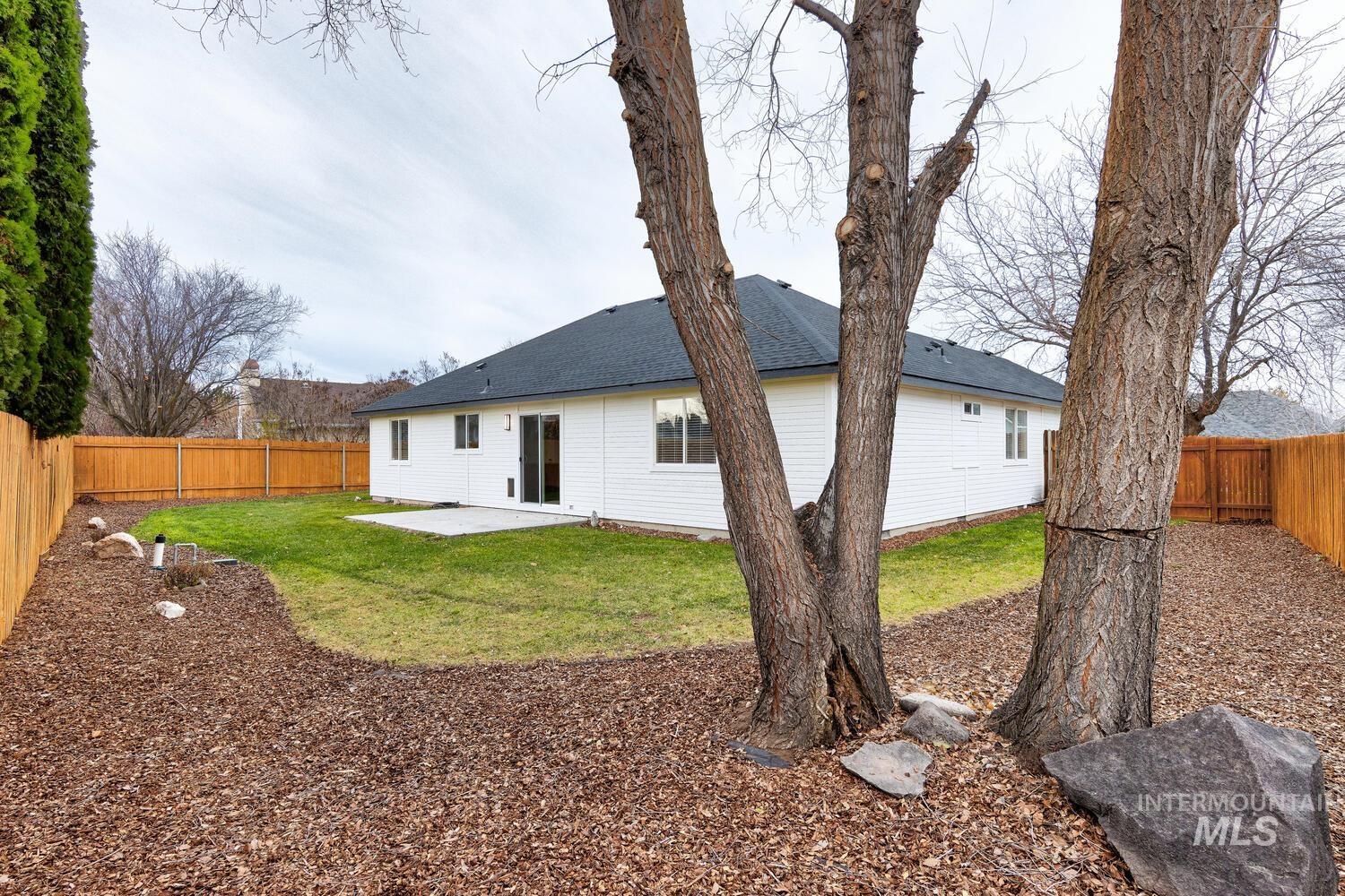 919 Muirfield, Nampa, Idaho 83686, 4 Bedrooms, 2 Bathrooms, Residential For Sale, Price $433,700,MLS 98969617