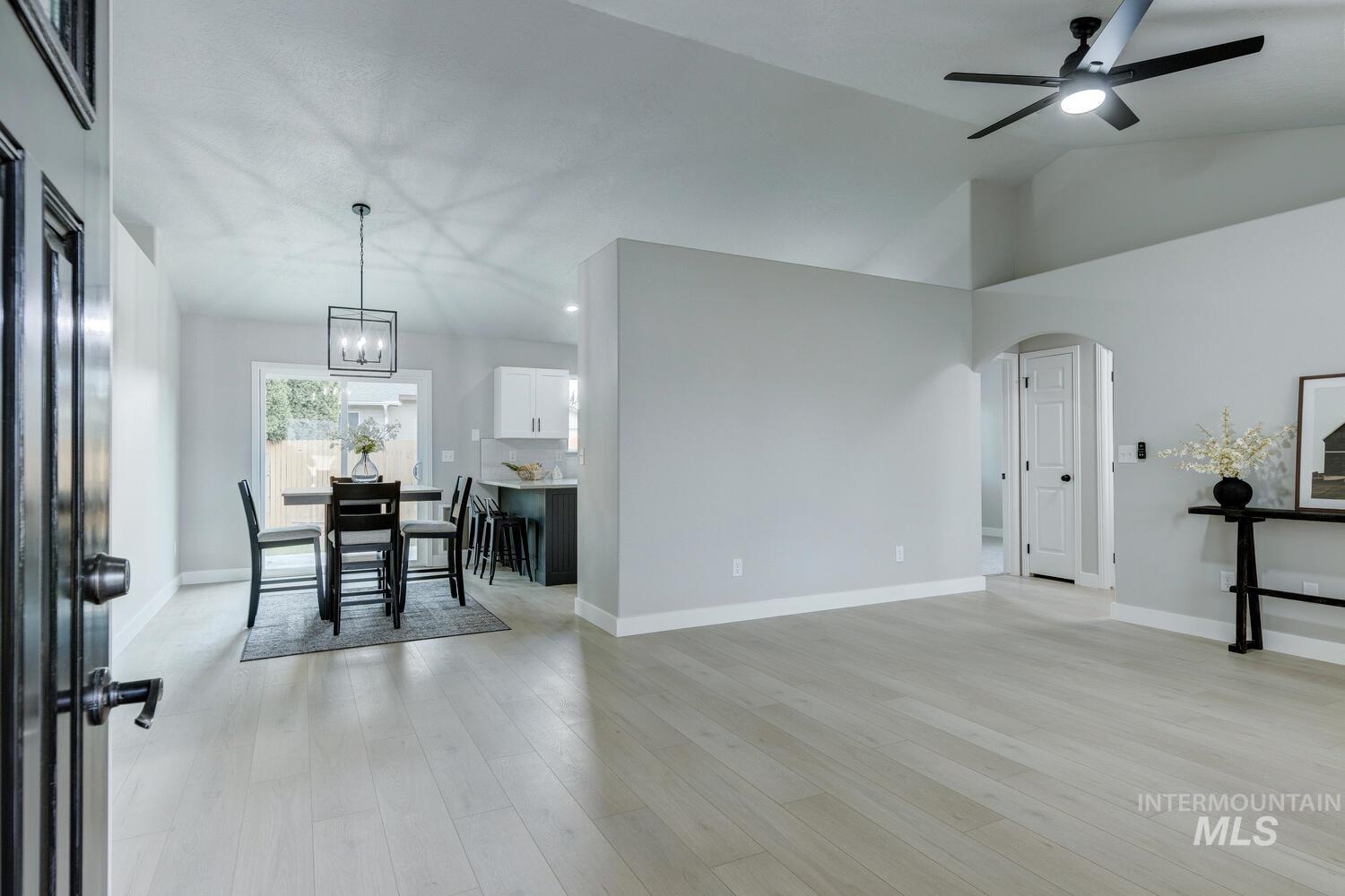 919 Muirfield, Nampa, Idaho 83686, 4 Bedrooms, 2 Bathrooms, Residential For Sale, Price $433,700,MLS 98969617