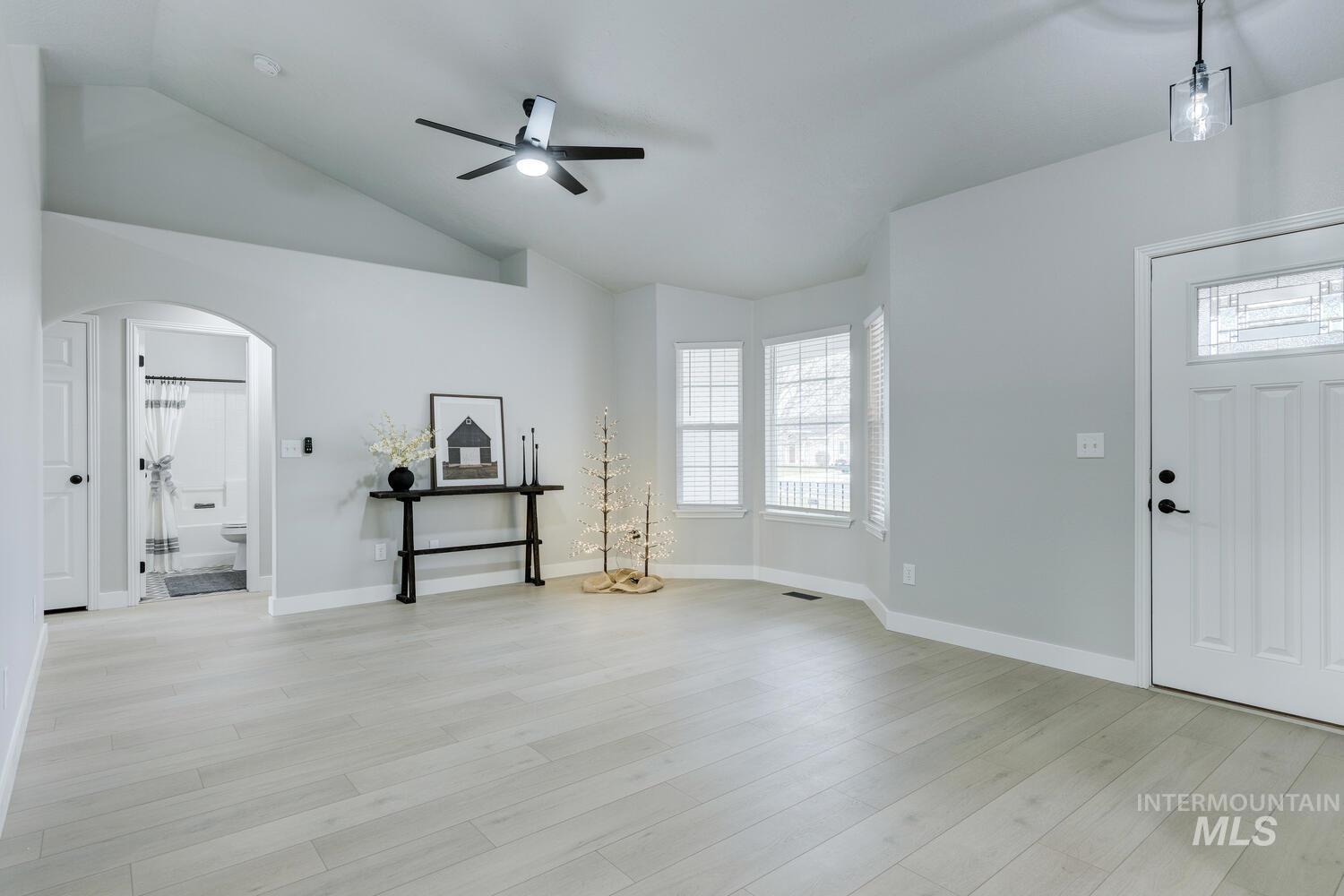 919 Muirfield, Nampa, Idaho 83686, 4 Bedrooms, 2 Bathrooms, Residential For Sale, Price $433,700,MLS 98969617