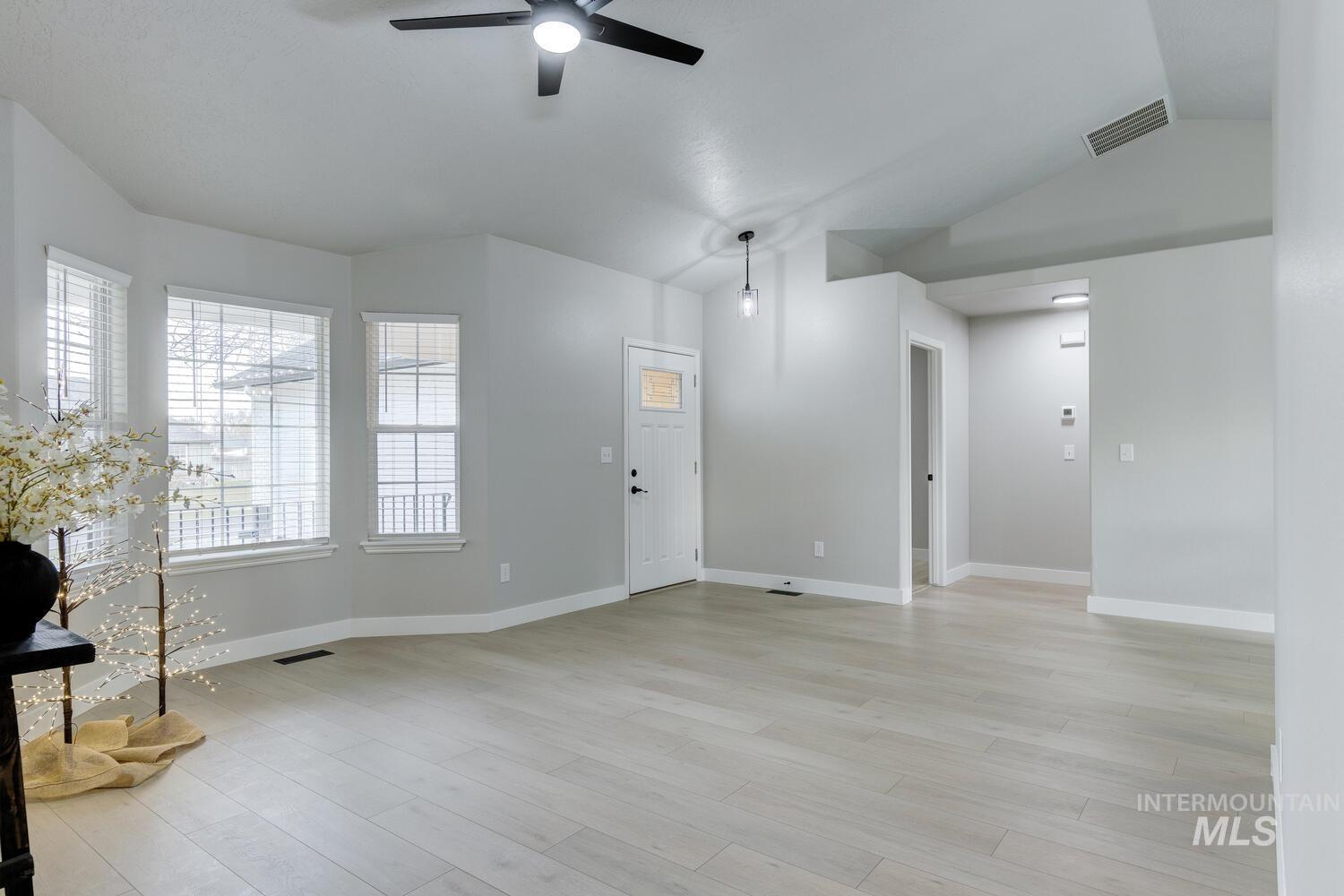 919 Muirfield, Nampa, Idaho 83686, 4 Bedrooms, 2 Bathrooms, Residential For Sale, Price $433,700,MLS 98969617