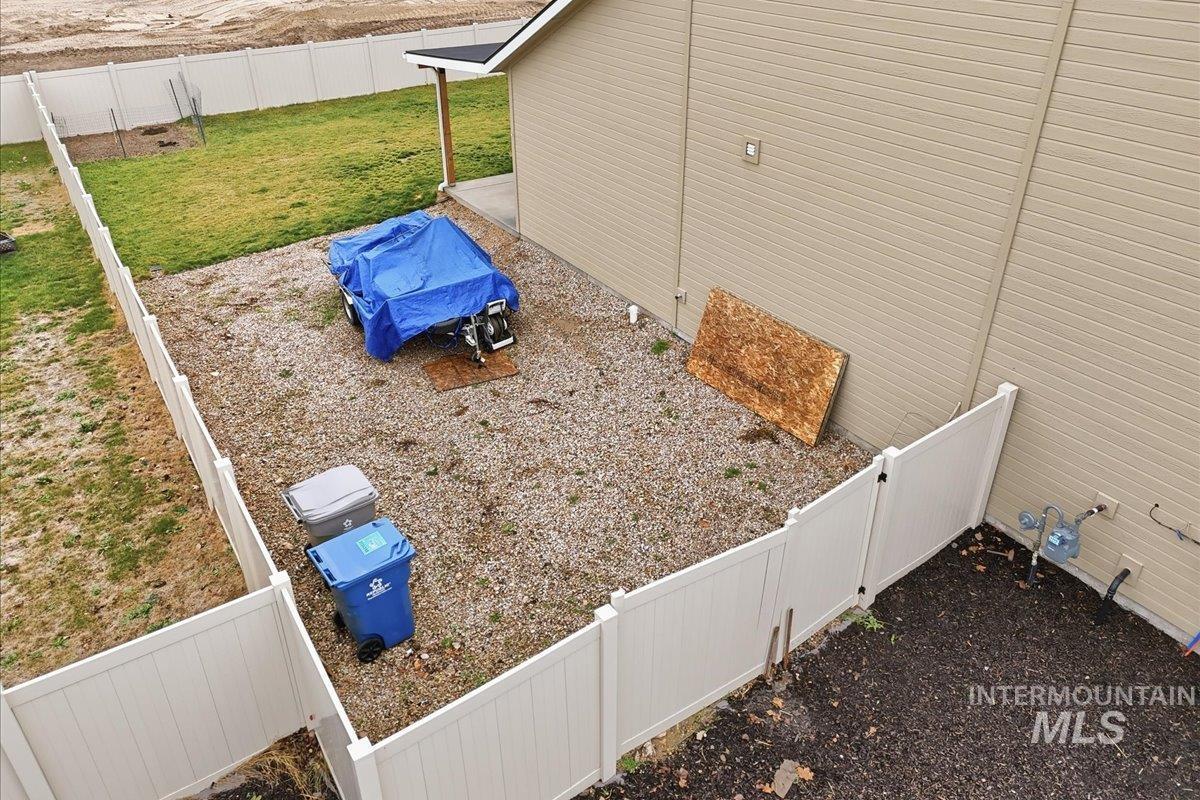 3225 E Mossy Rock Ct, Nampa, Idaho 83686, 4 Bedrooms, 3 Bathrooms, Residential For Sale, Price $425,000,MLS 98969621