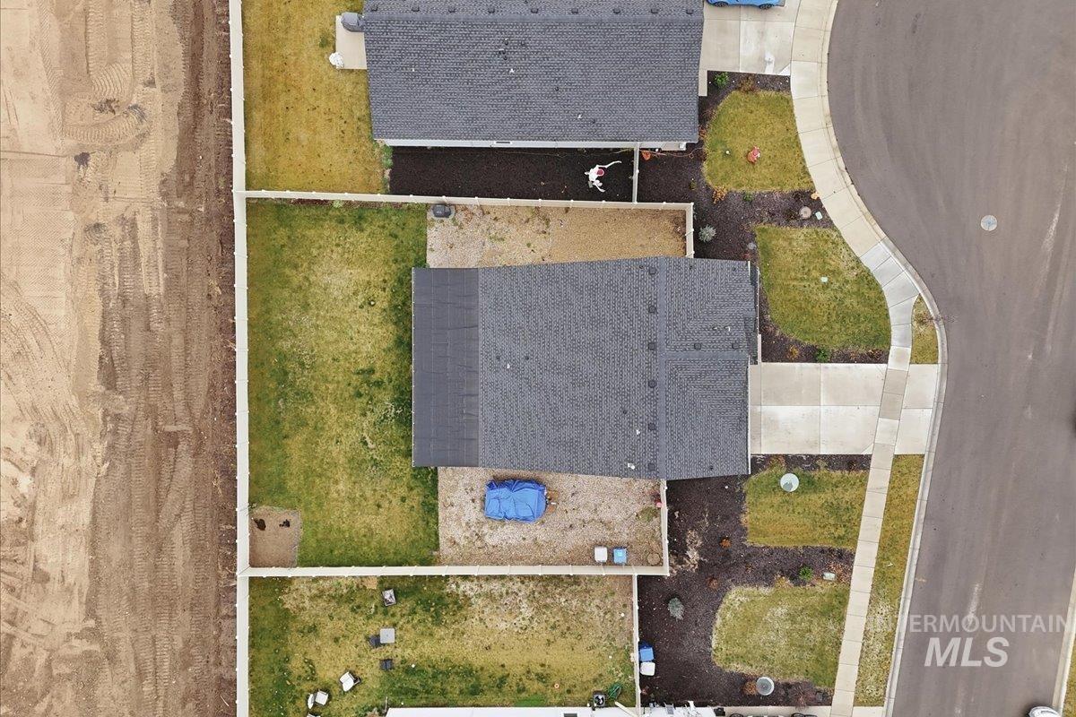 3225 E Mossy Rock Ct, Nampa, Idaho 83686, 4 Bedrooms, 3 Bathrooms, Residential For Sale, Price $425,000,MLS 98969621