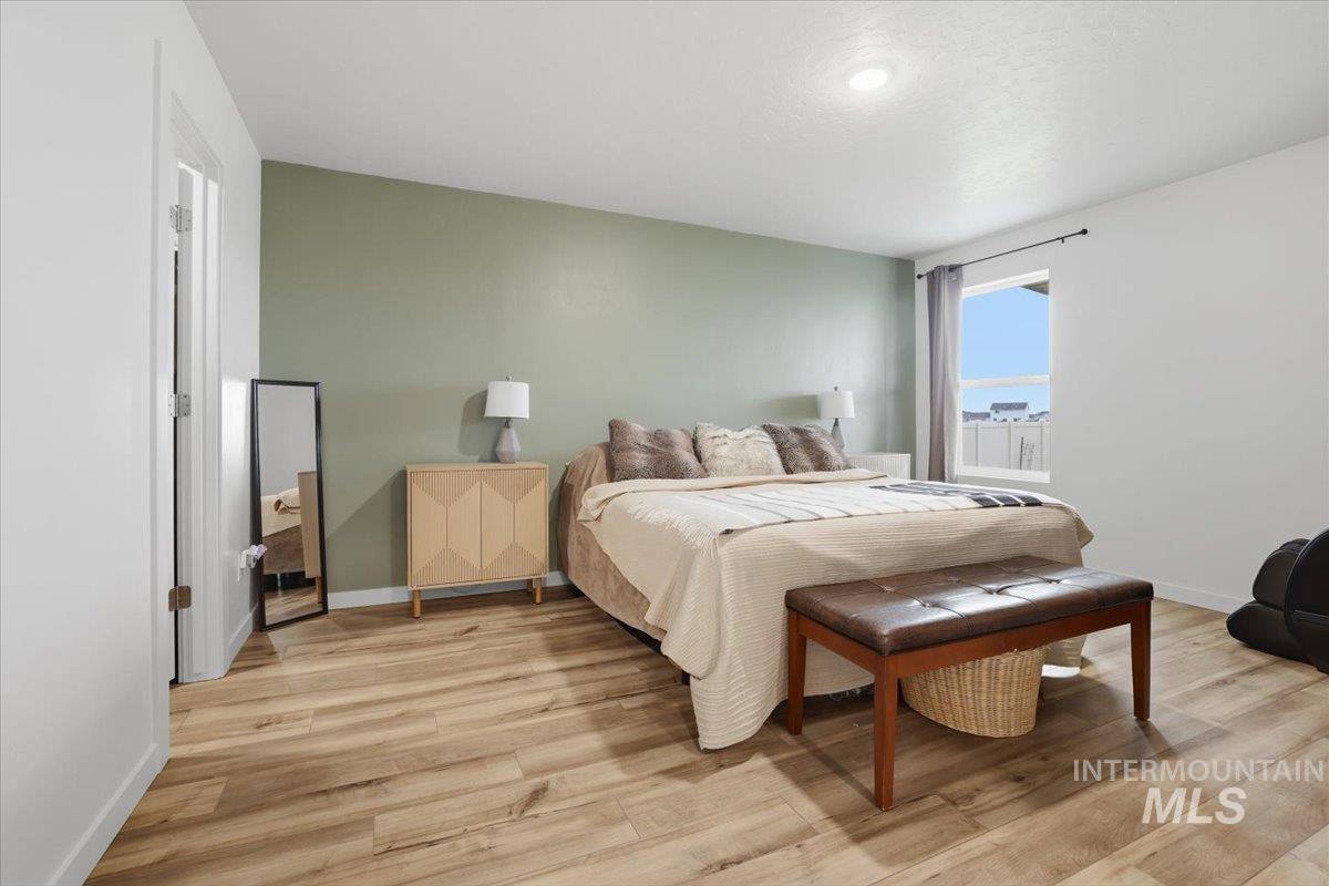 3225 E Mossy Rock Ct, Nampa, Idaho 83686, 4 Bedrooms, 3 Bathrooms, Residential For Sale, Price $425,000,MLS 98969621