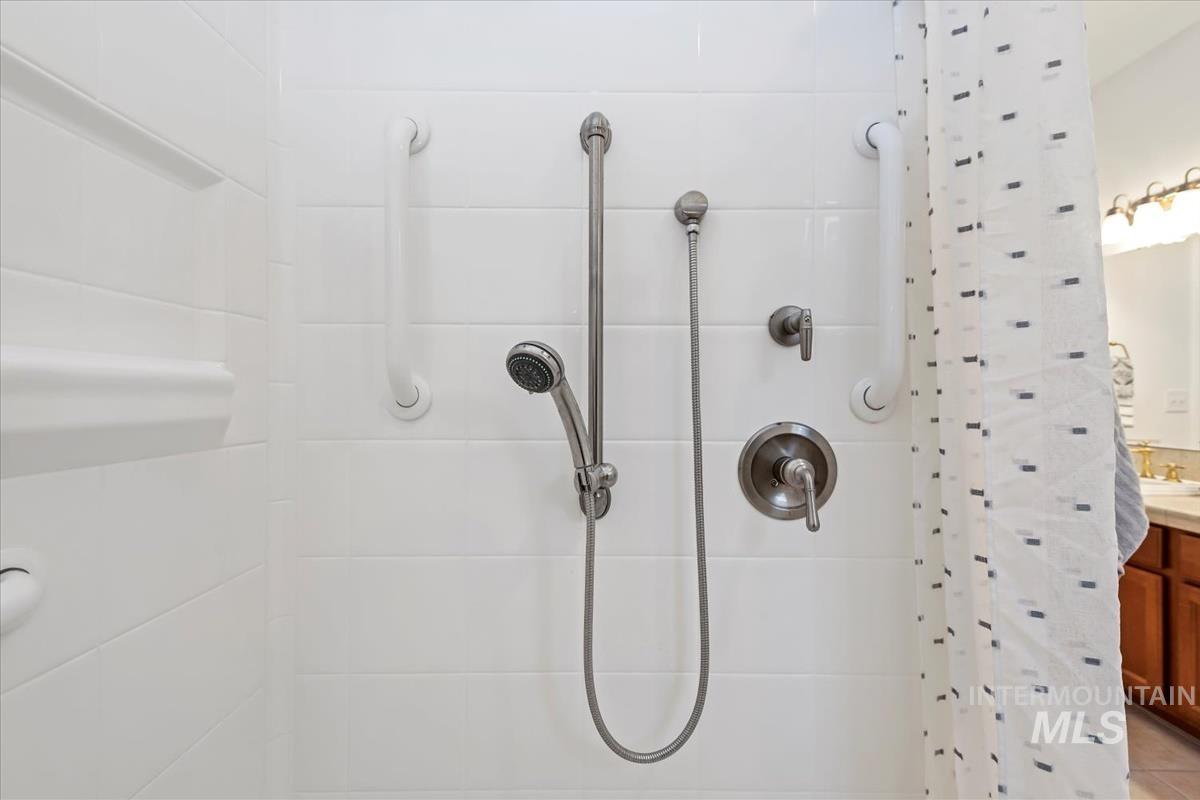 2308 E Chimere Dr, Meridian, Idaho 83646, 4 Bedrooms, 2 Bathrooms, Residential For Sale, Price $629,900, 98969628