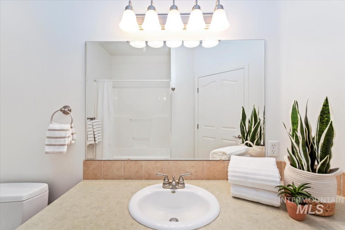 2308 E Chimere Dr, Meridian, Idaho 83646, 4 Bedrooms, 2 Bathrooms, Residential For Sale, Price $629,900, 98969628