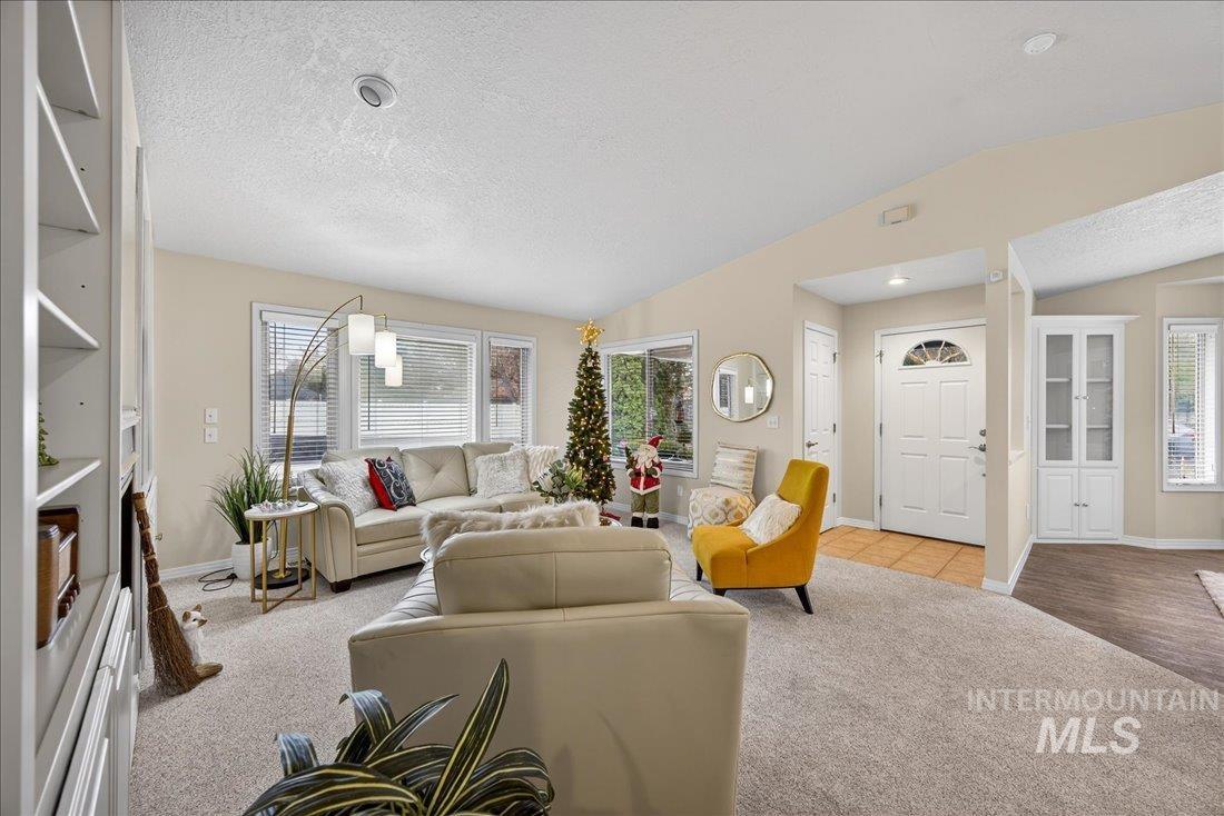 3830 N Kessinger Ln, Garden City, Idaho 83703, 2 Bedrooms, 2 Bathrooms, Residential For Sale, Price $419,900, 98969631