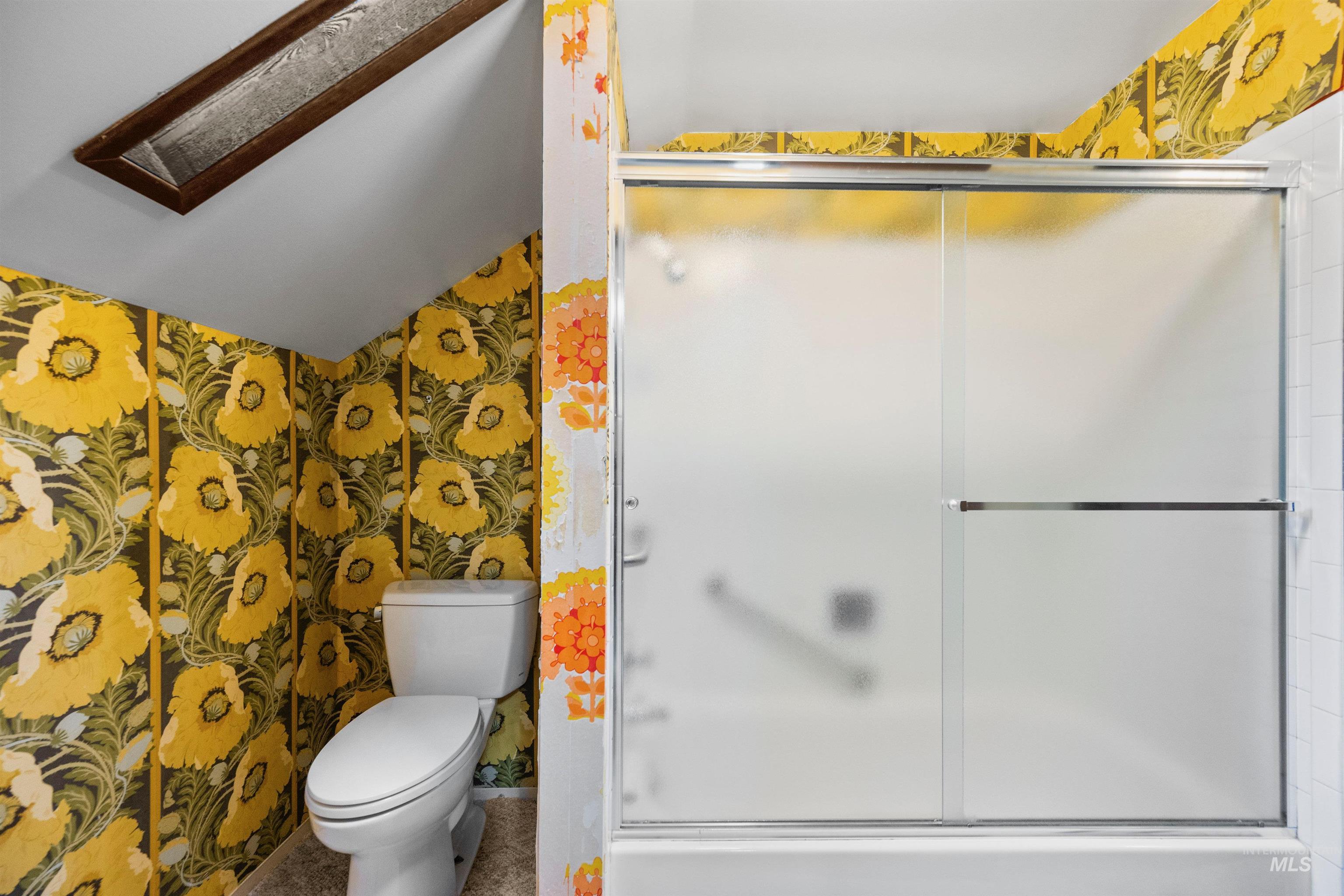 1009 E Strawberry Lane, Boise, Idaho 83712-7726, 3 Bedrooms, 2 Bathrooms, Residential For Sale, Price $575,000, 98969632