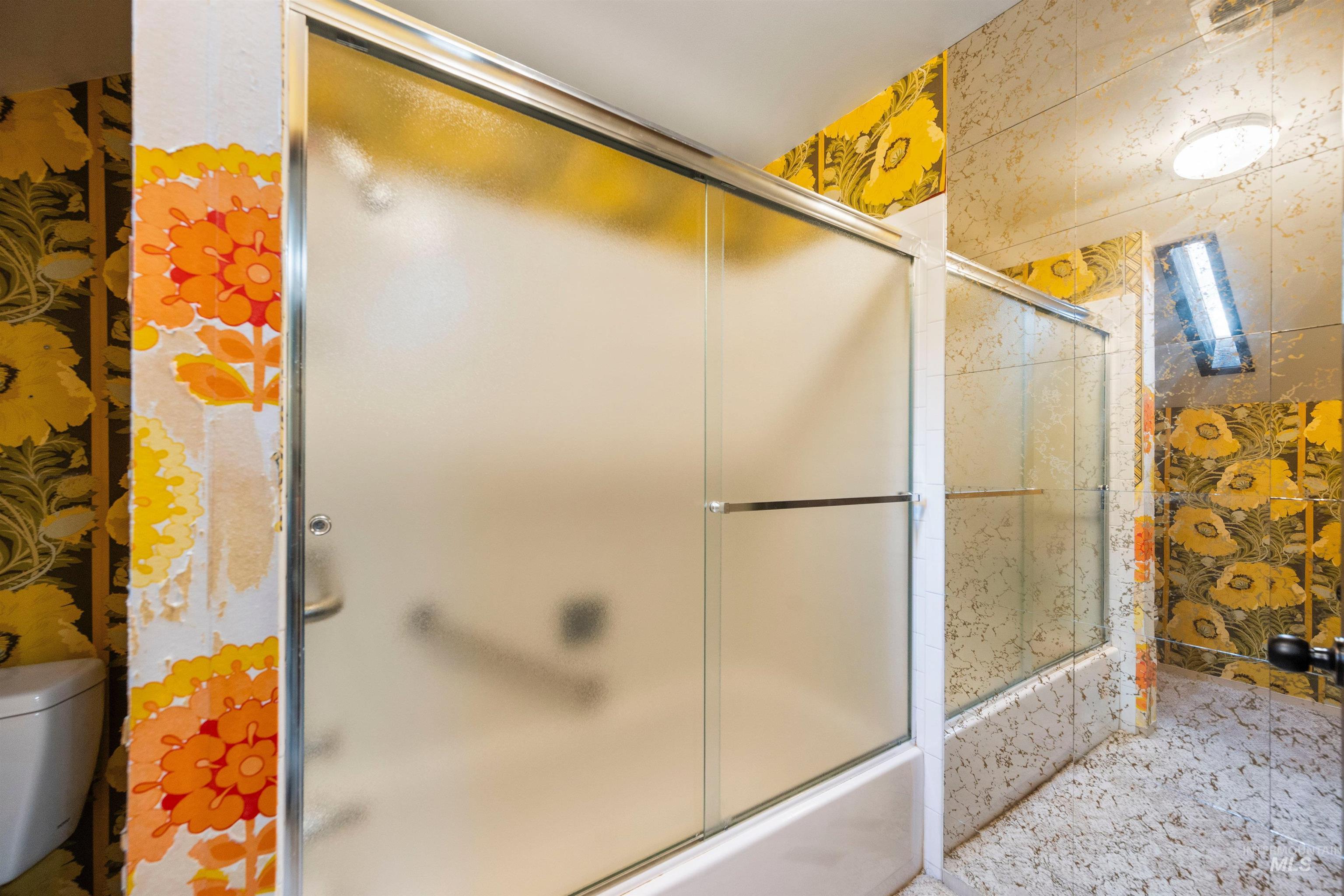 1009 E Strawberry Lane, Boise, Idaho 83712-7726, 3 Bedrooms, 2 Bathrooms, Residential For Sale, Price $575,000, 98969632