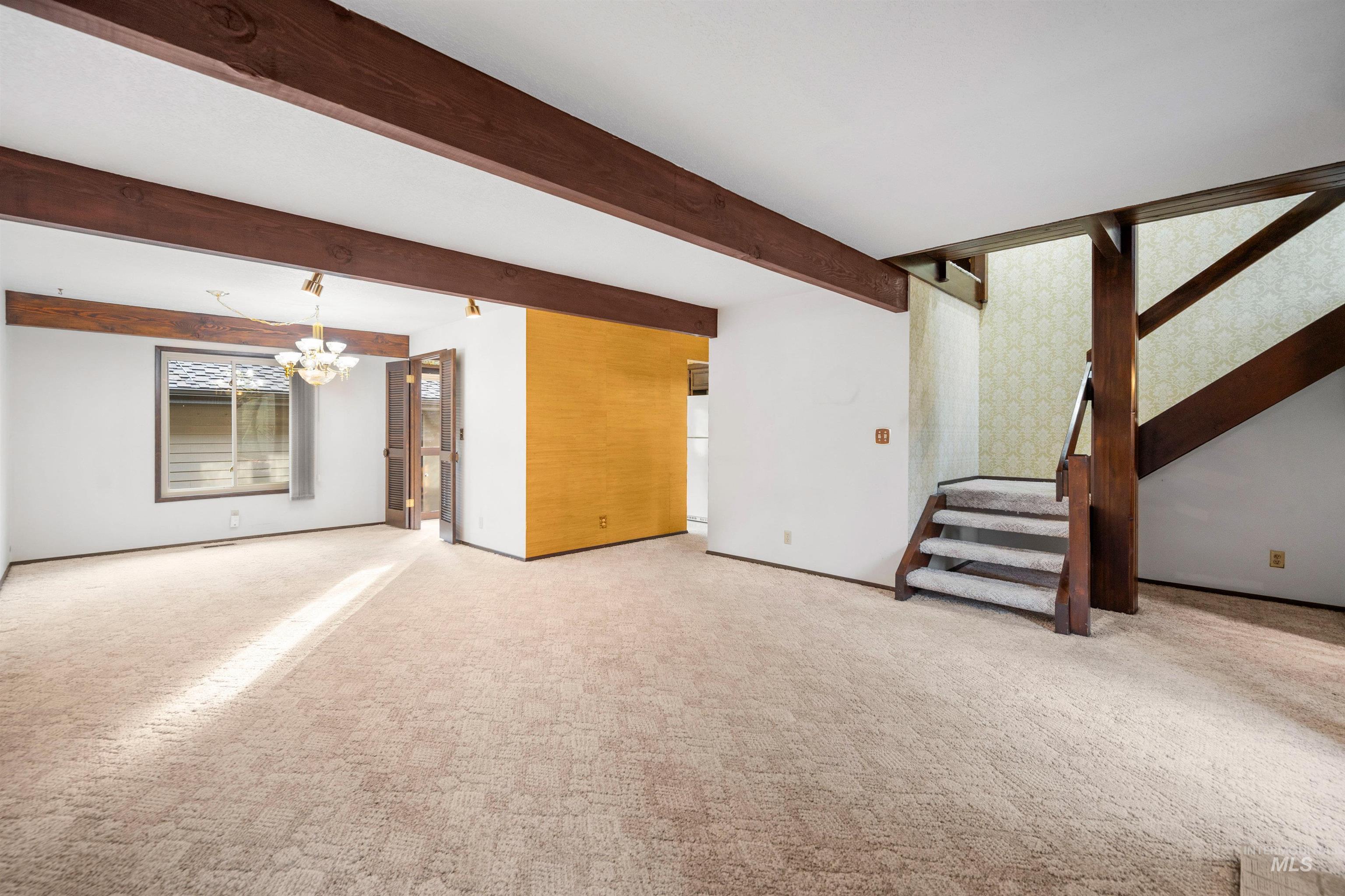 1009 E Strawberry Lane, Boise, Idaho 83712-7726, 3 Bedrooms, 2 Bathrooms, Residential For Sale, Price $575,000, 98969632