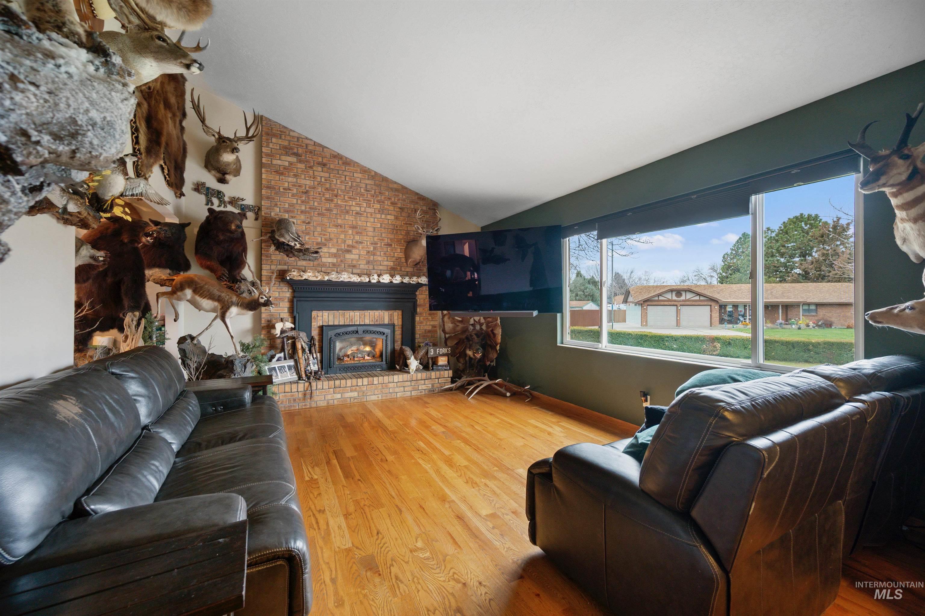 1310 S Cotterell Way, Boise, Idaho 83709, 4 Bedrooms, 2.5 Bathrooms, Residential For Sale, Price $650,000, 98969637