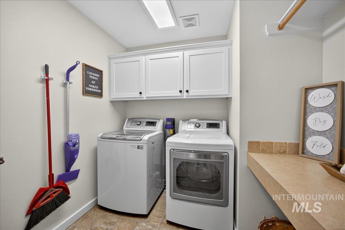 6113 S Roaring River Ave., Boise, Idaho 83709, 4 Bedrooms, 2.5 Bathrooms, Residential For Sale, Price $549,000, 98969644