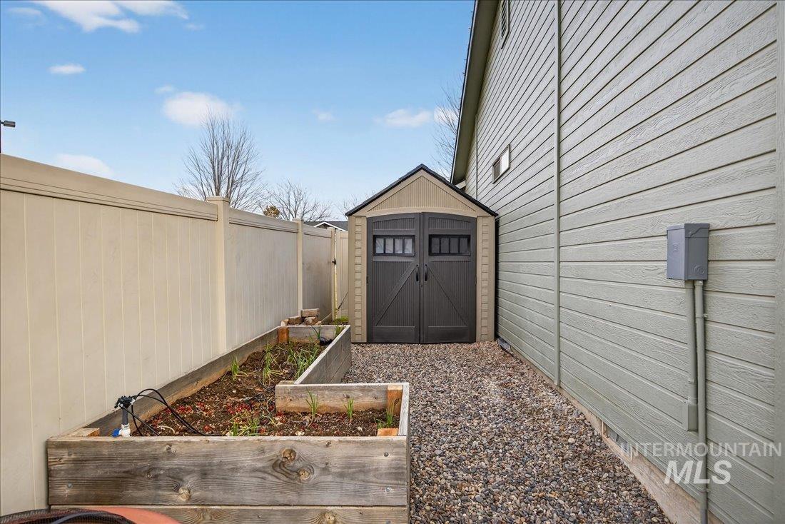 6113 S Roaring River Ave., Boise, Idaho 83709, 4 Bedrooms, 2.5 Bathrooms, Residential For Sale, Price $549,000, 98969644