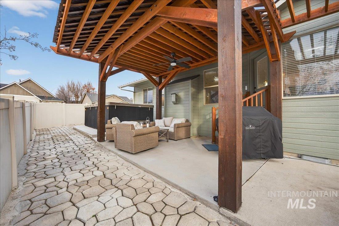 6113 S Roaring River Ave., Boise, Idaho 83709, 4 Bedrooms, 2.5 Bathrooms, Residential For Sale, Price $549,000, 98969644