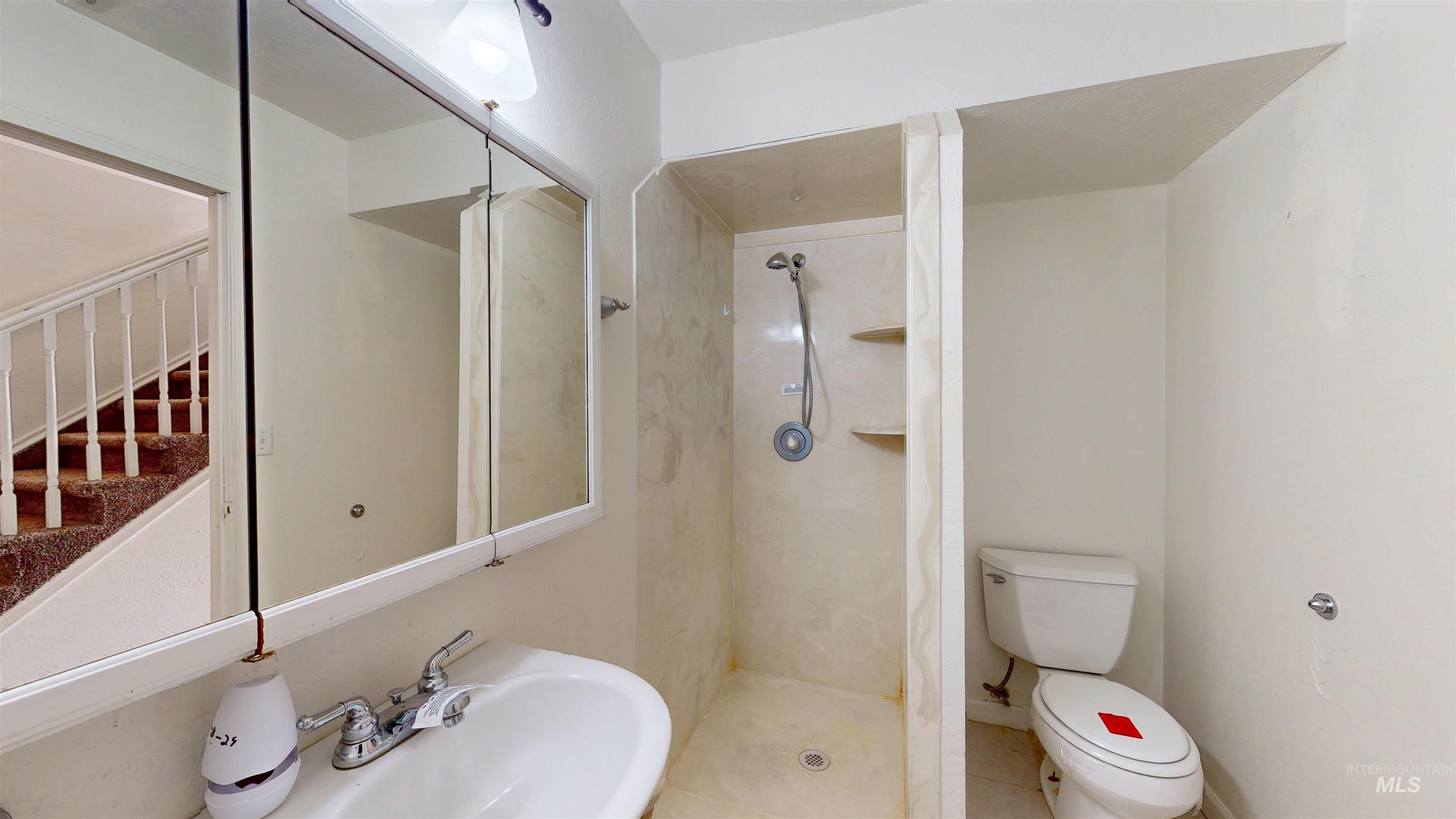 590 N 1089 E, Jackson, Idaho 83350, 6 Bedrooms, 3.5 Bathrooms, Residential For Sale, Price $469,900,MLS 98969646