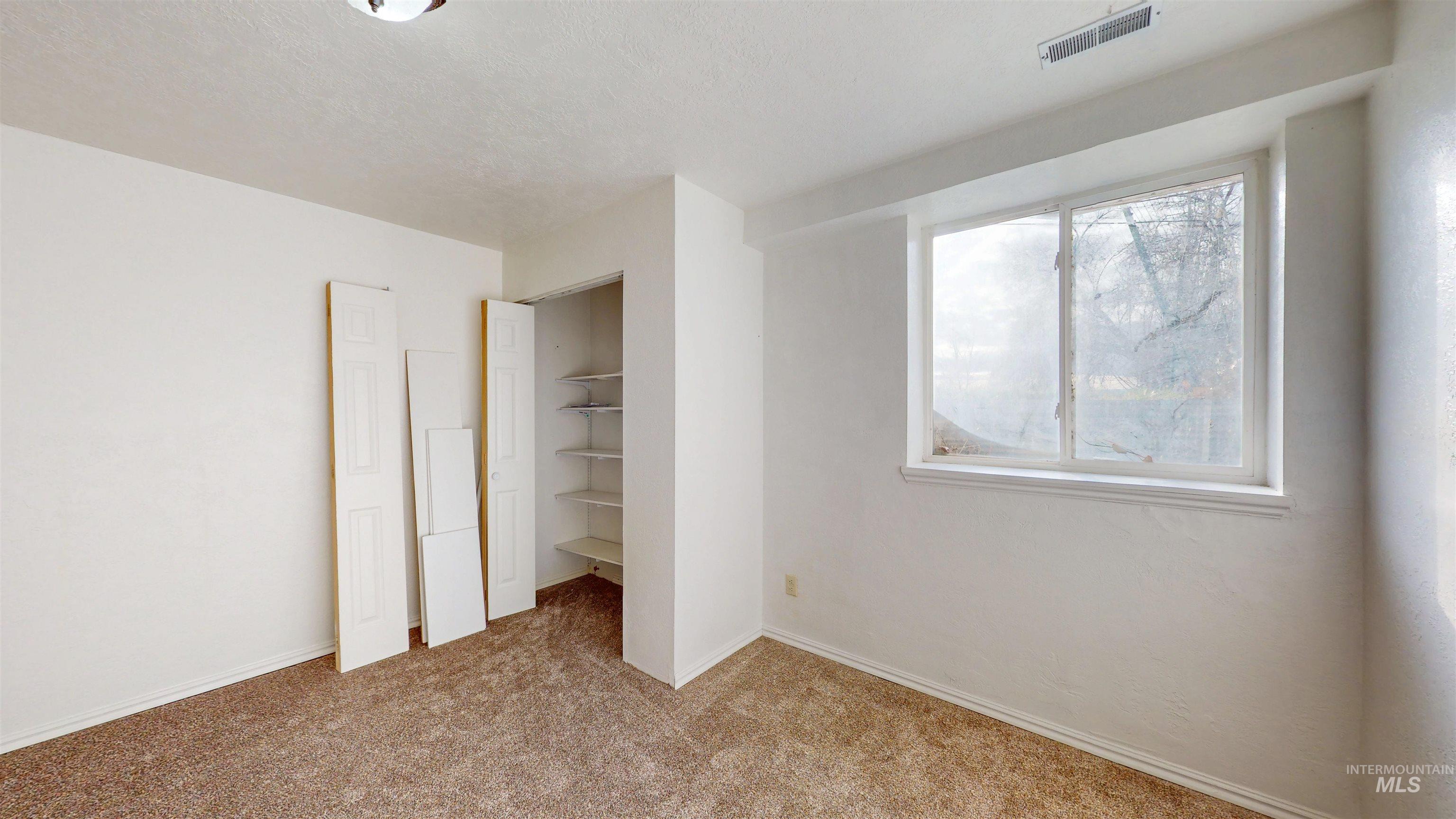 590 N 1089 E, Jackson, Idaho 83350, 6 Bedrooms, 3.5 Bathrooms, Residential For Sale, Price $469,900,MLS 98969646