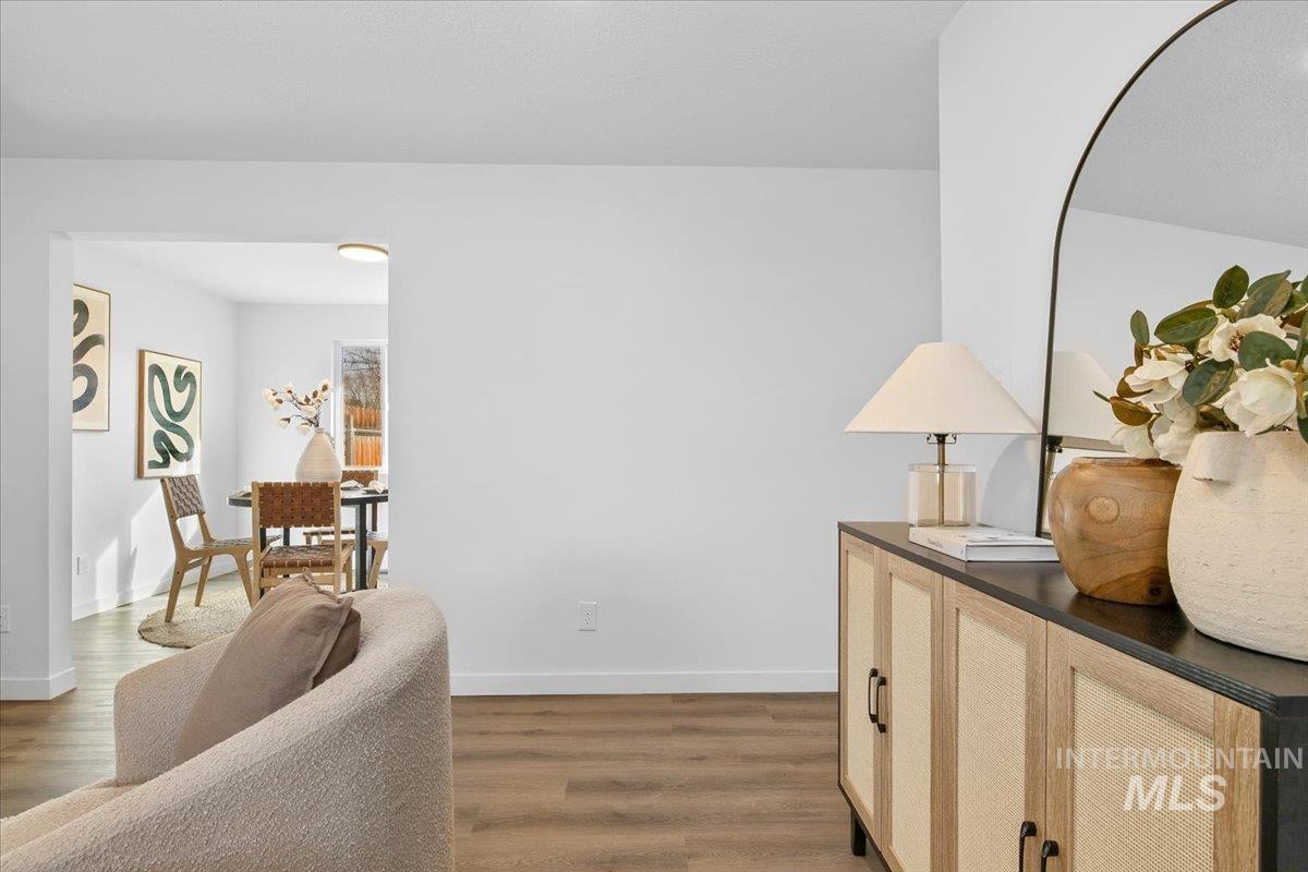 520 Harmon Way, Middleton, Idaho 83644, 3 Bedrooms, 1 Bathroom, Residential For Sale, Price $325,000, 98969647